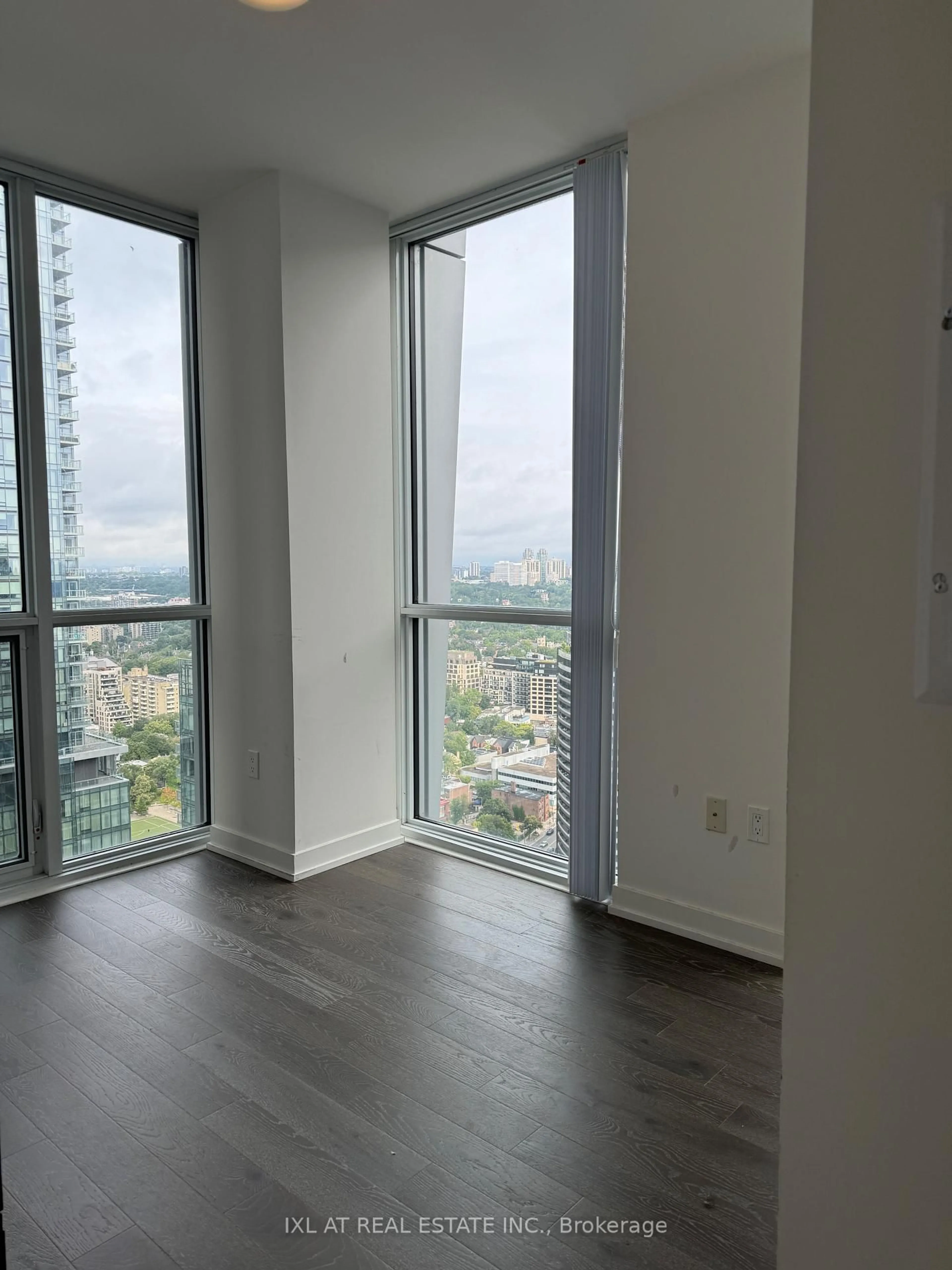 A pic of a room for 1 Yorkville Ave #3405, Toronto Ontario M4W 0B1