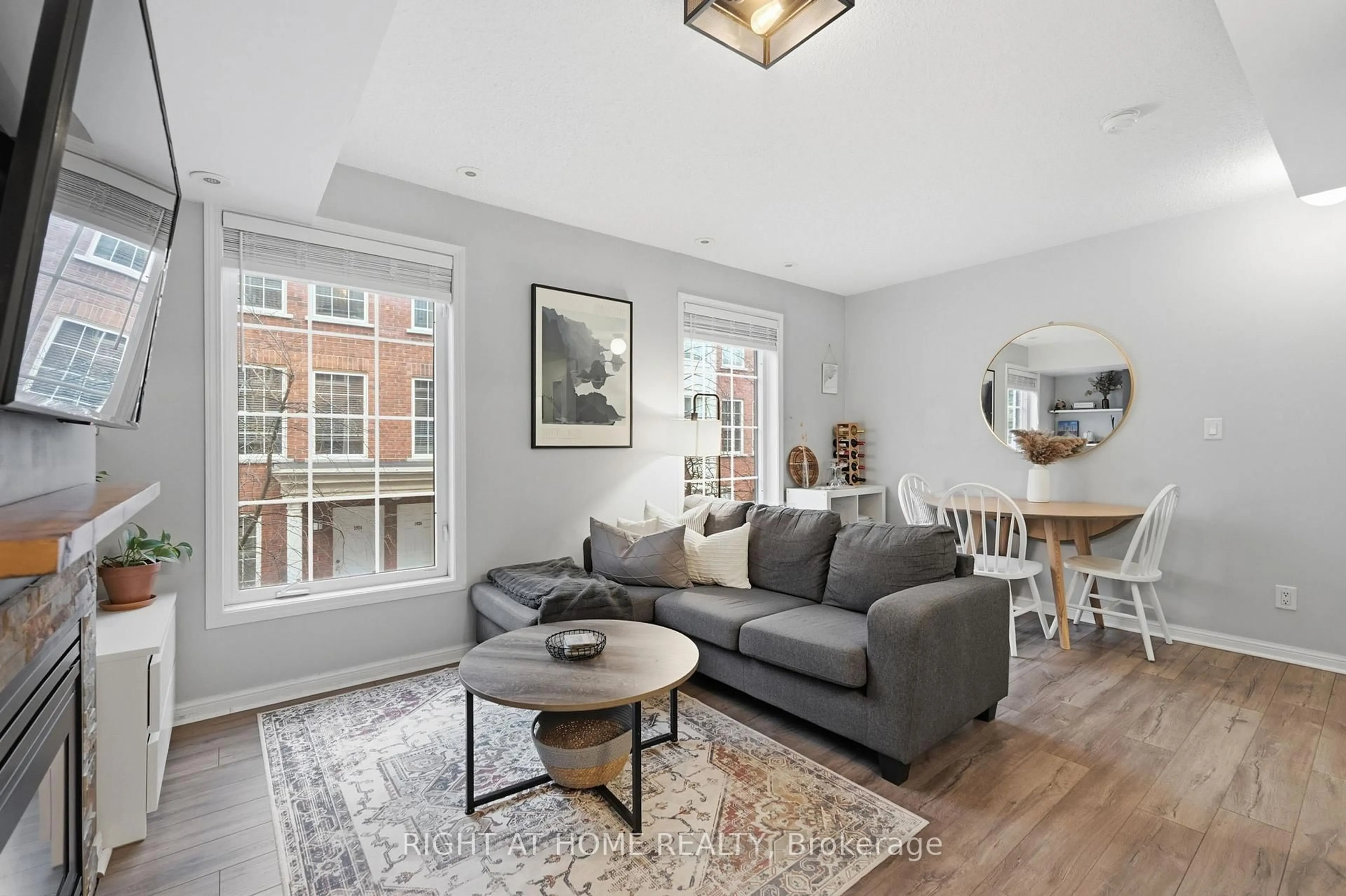 Living room with furniture, unknown for 5 Everson Dr #916, Toronto Ontario M2N 7C3