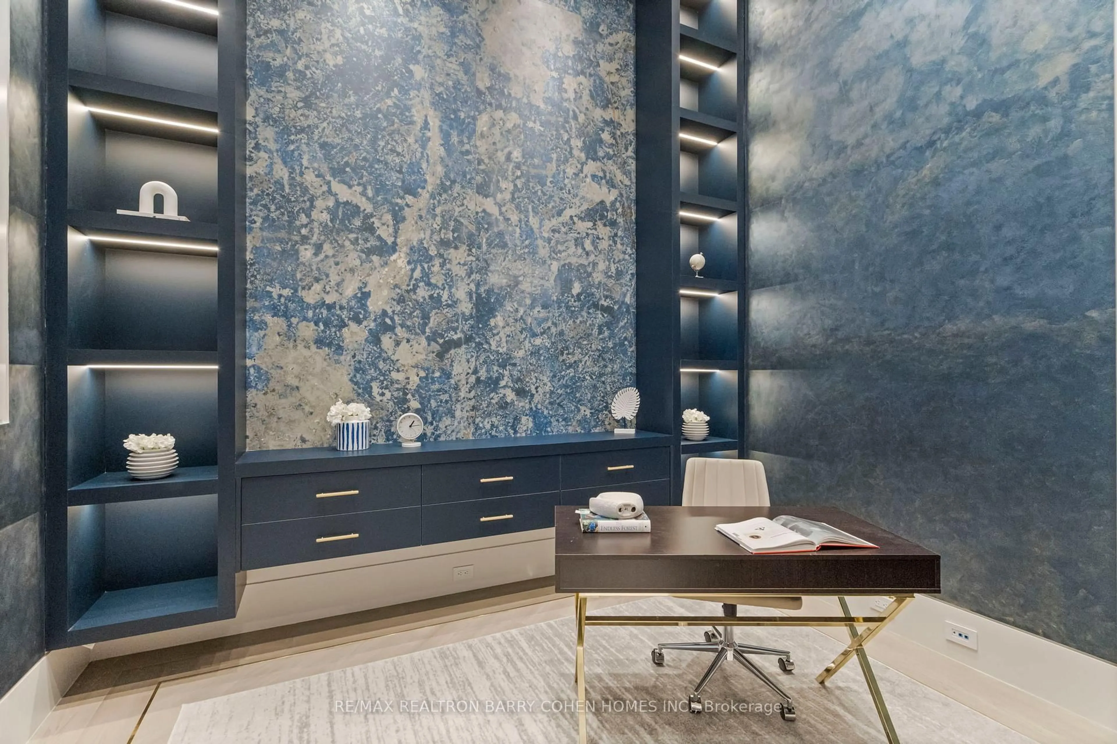 Contemporary bathroom, ceramic/tile floor for 49 Abitibi Ave, Toronto Ontario M2M 2V3