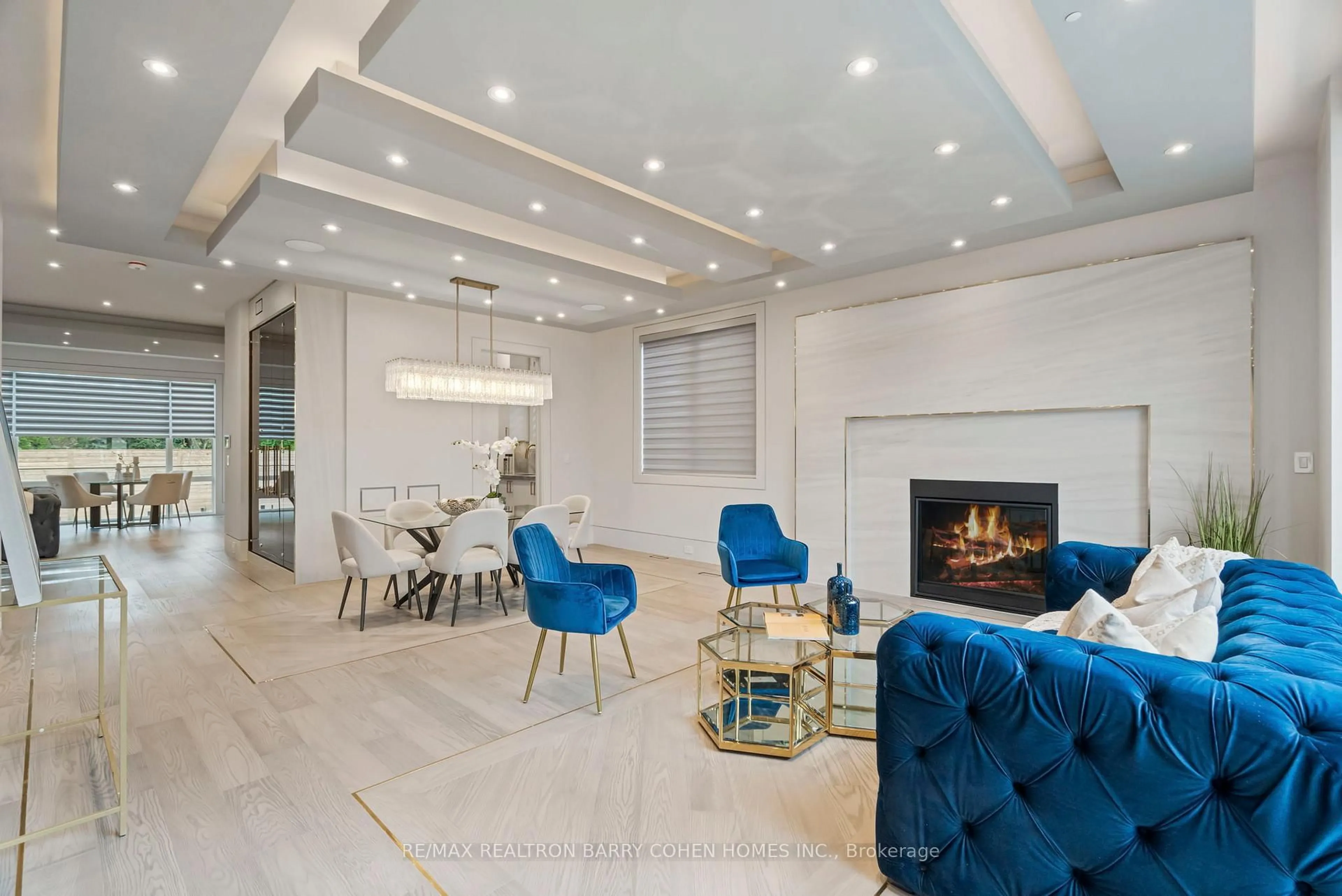 Living room with furniture, unknown for 49 Abitibi Ave, Toronto Ontario M2M 2V3