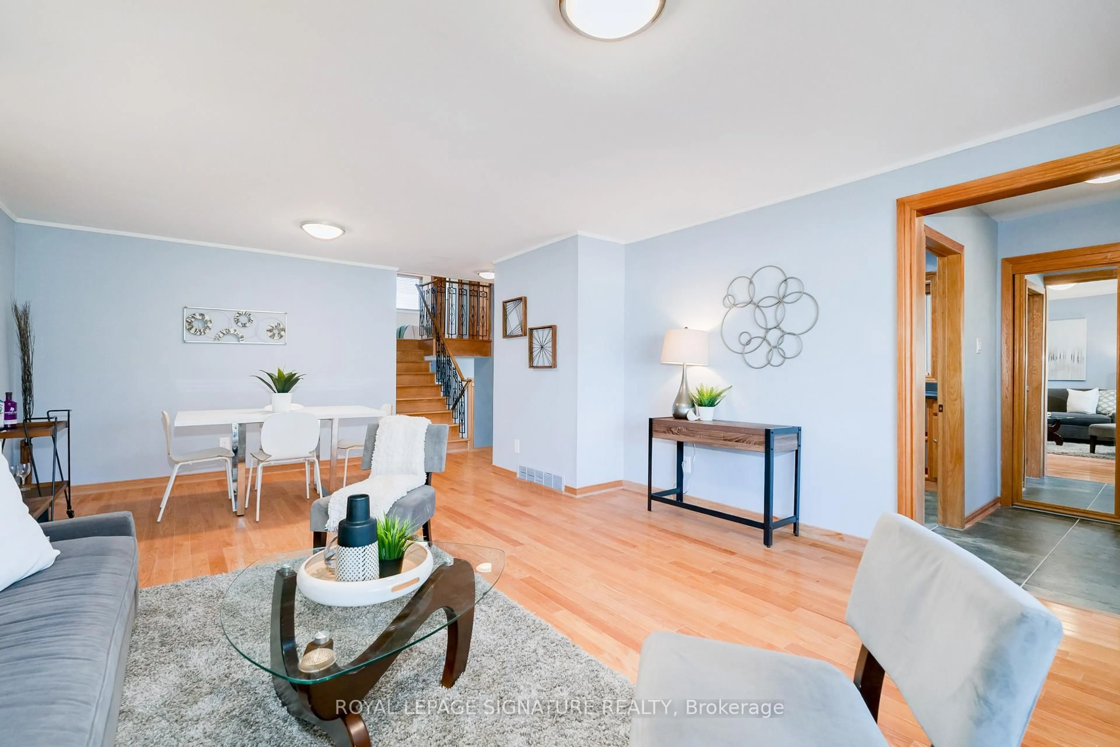 Unknown for 15 Prattley Dr, Toronto Ontario M2J 2K1