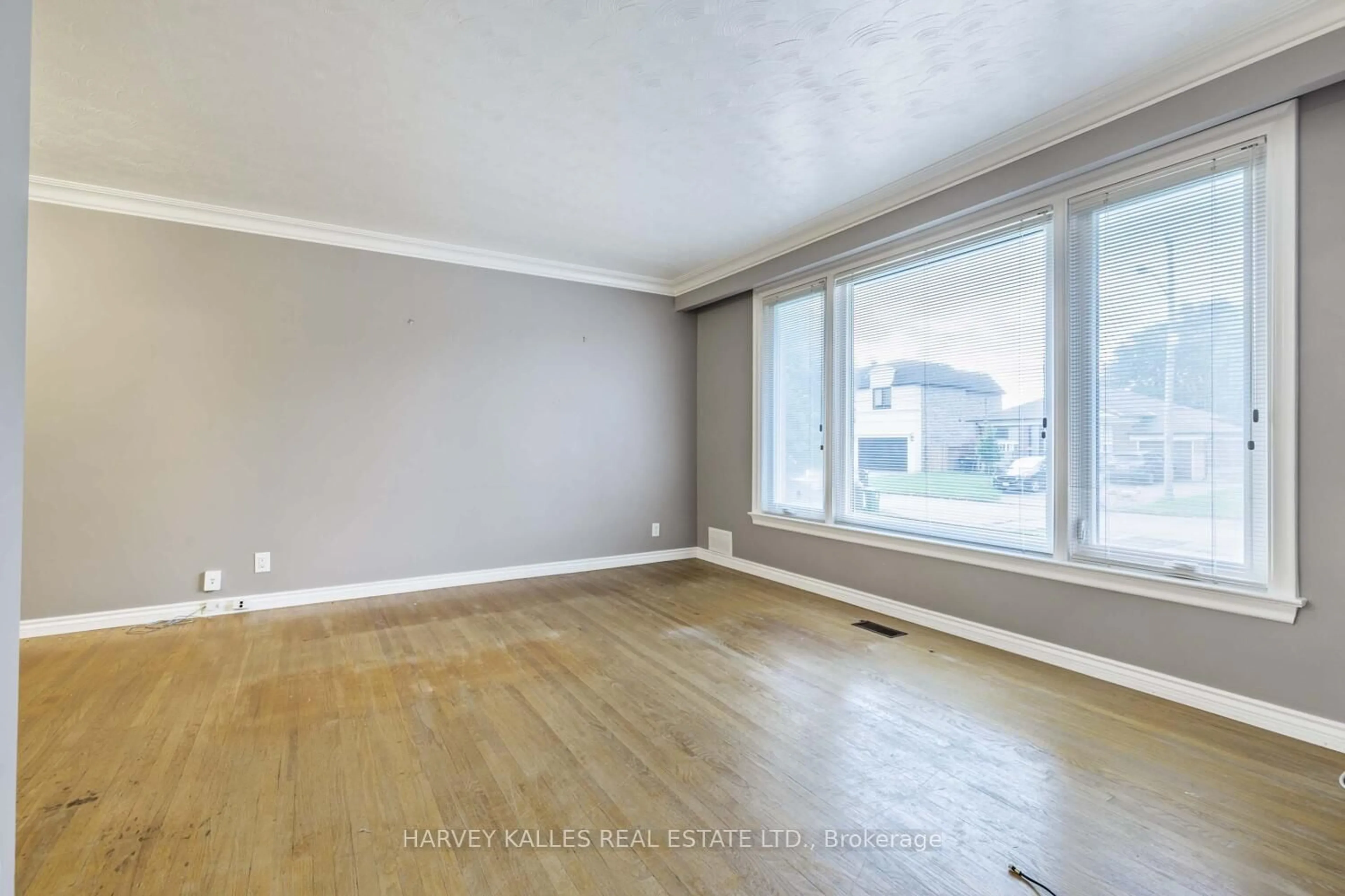 A pic of a room for 246 Brighton Ave, Toronto Ontario M3H 4E7