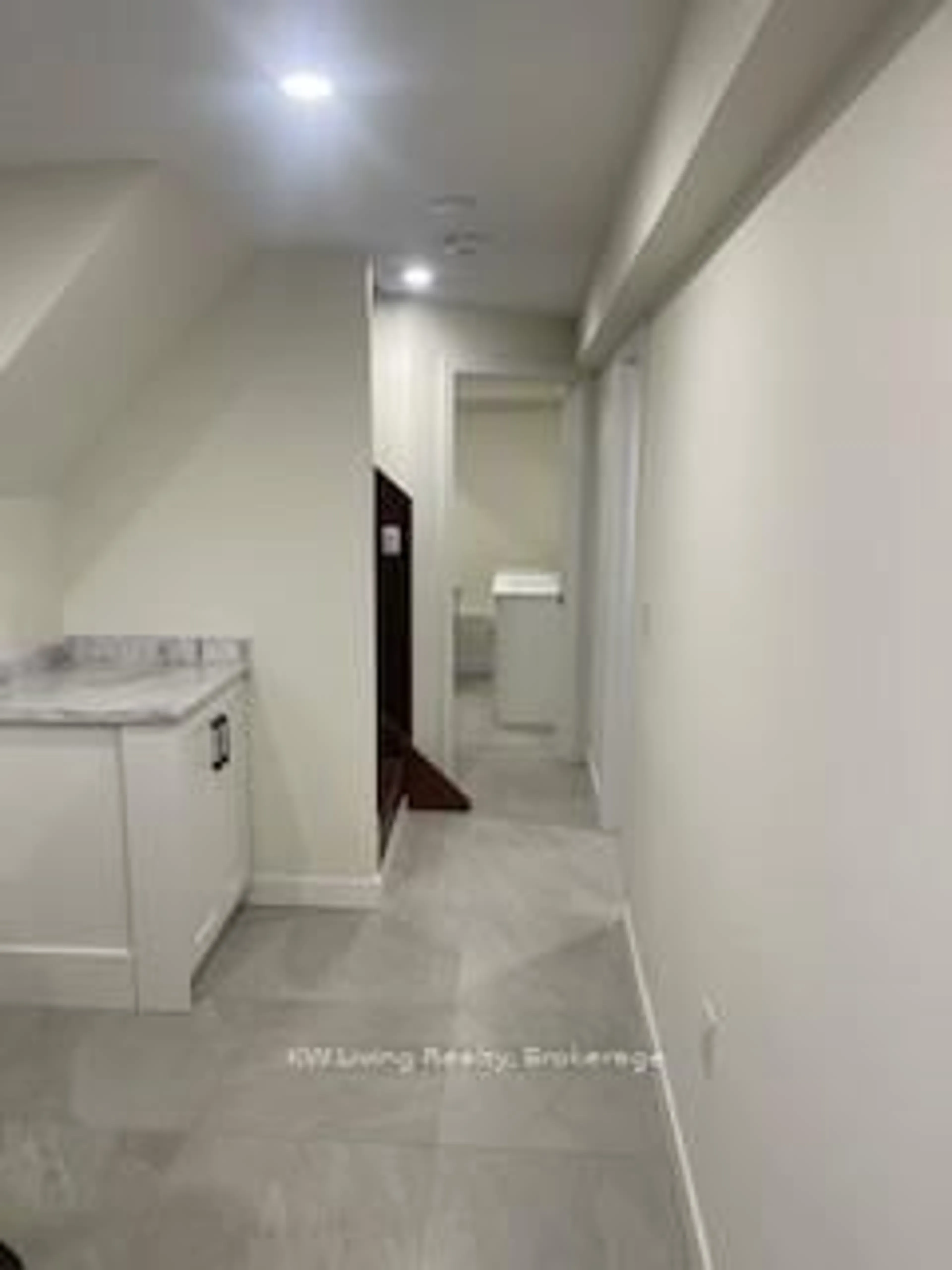A pic of a room for 140 Rusholme St, Toronto Ontario M6H 2Y7