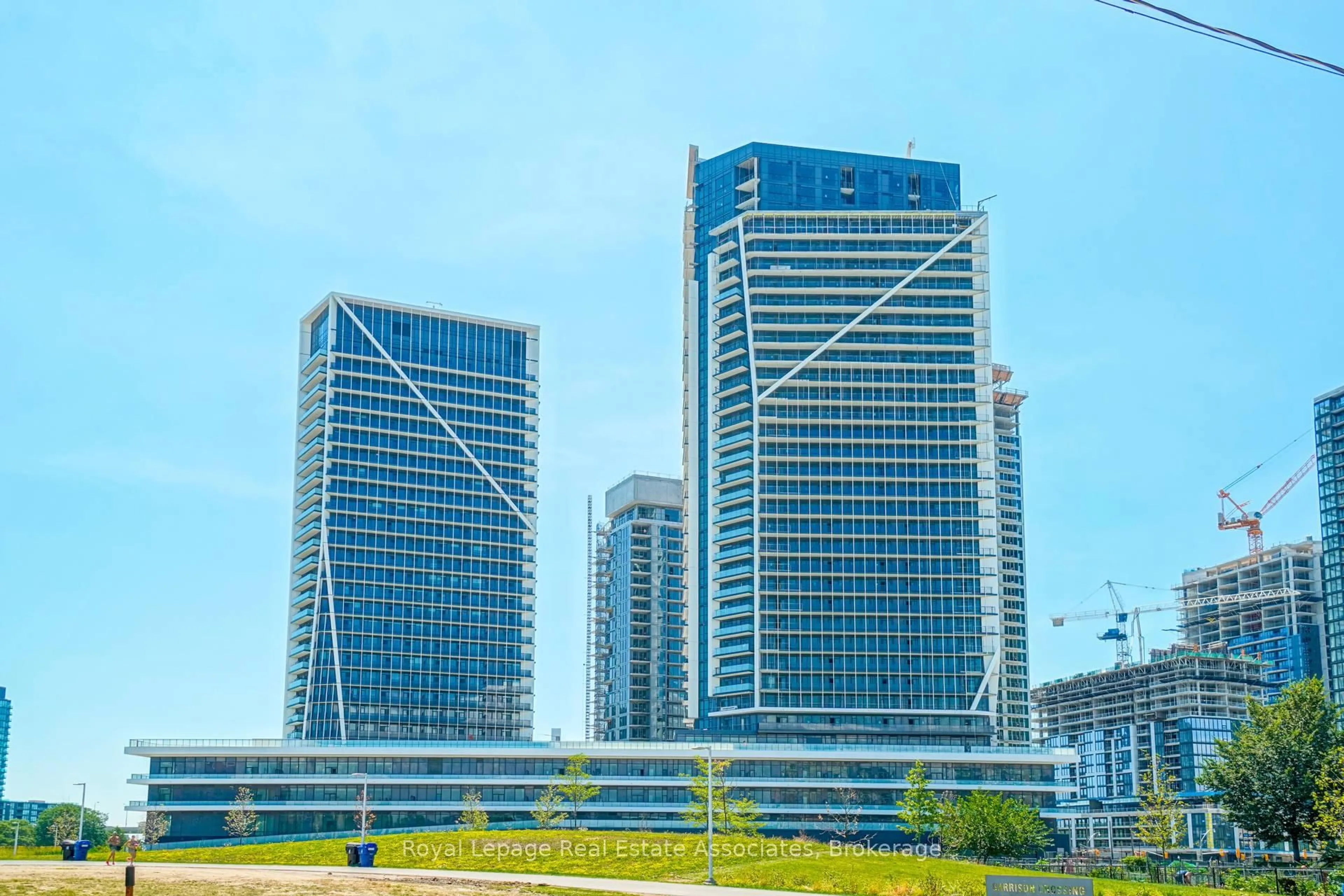 Unknown for 30 Ordnance St #1208, Toronto Ontario M6K 1A2