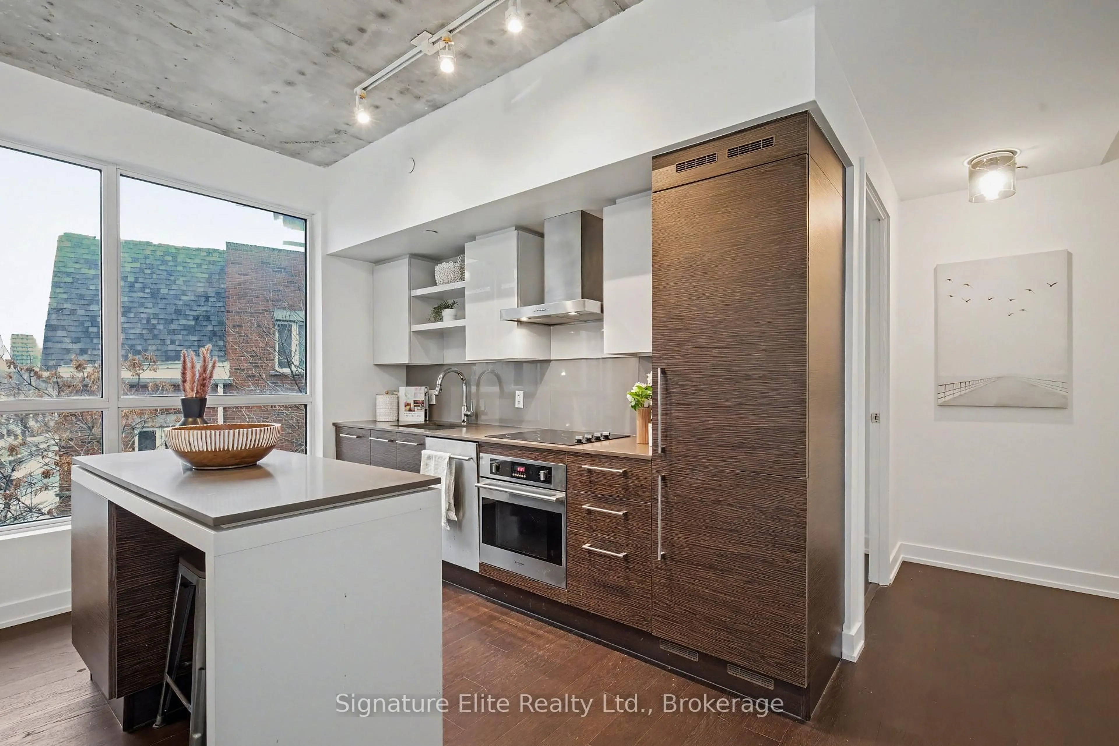 Open concept kitchen, unknown for 1030 King St #342, Toronto Ontario M6K 0B4