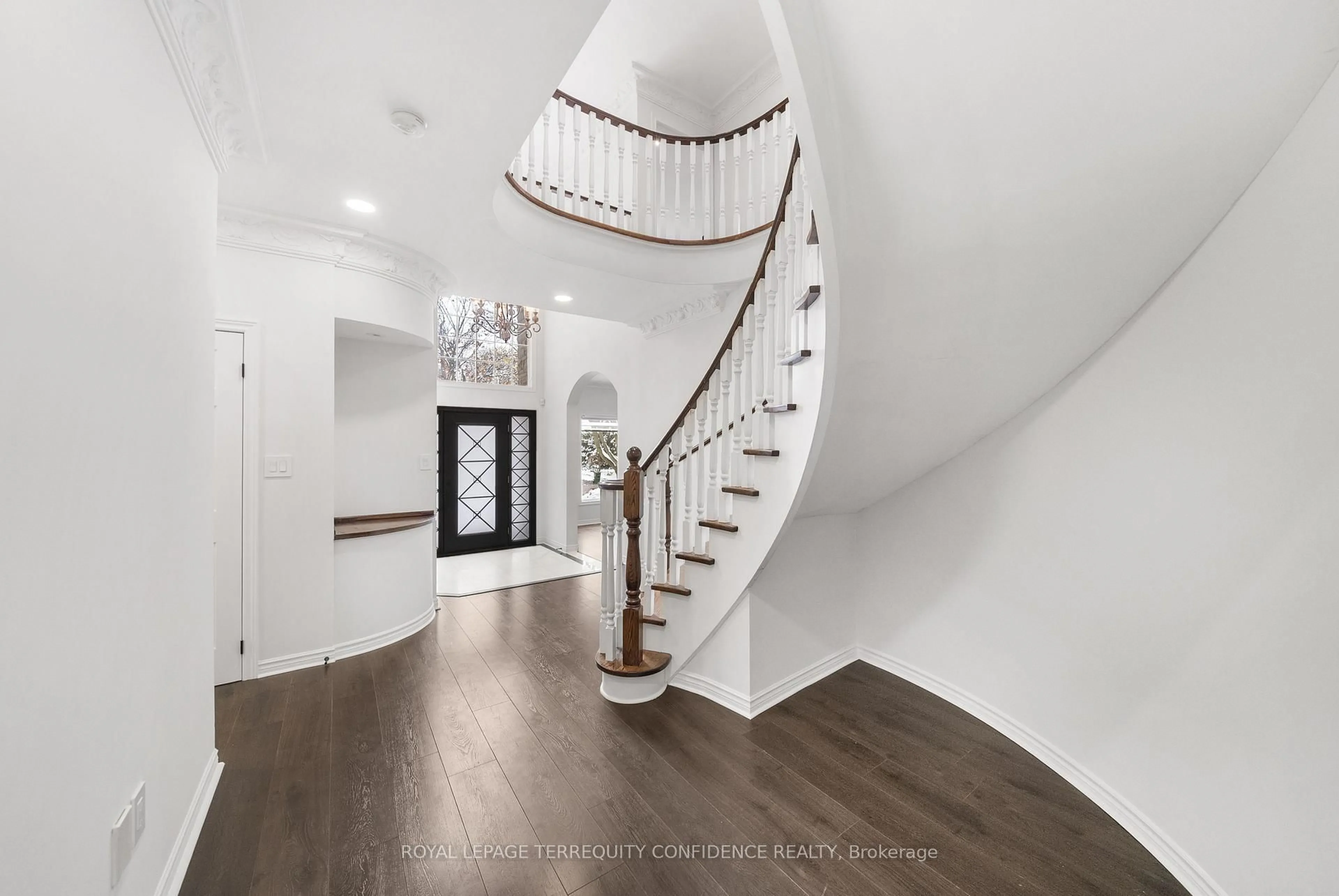 Unknown for 366 Hounslow Ave, Toronto Ontario M2R 1H6