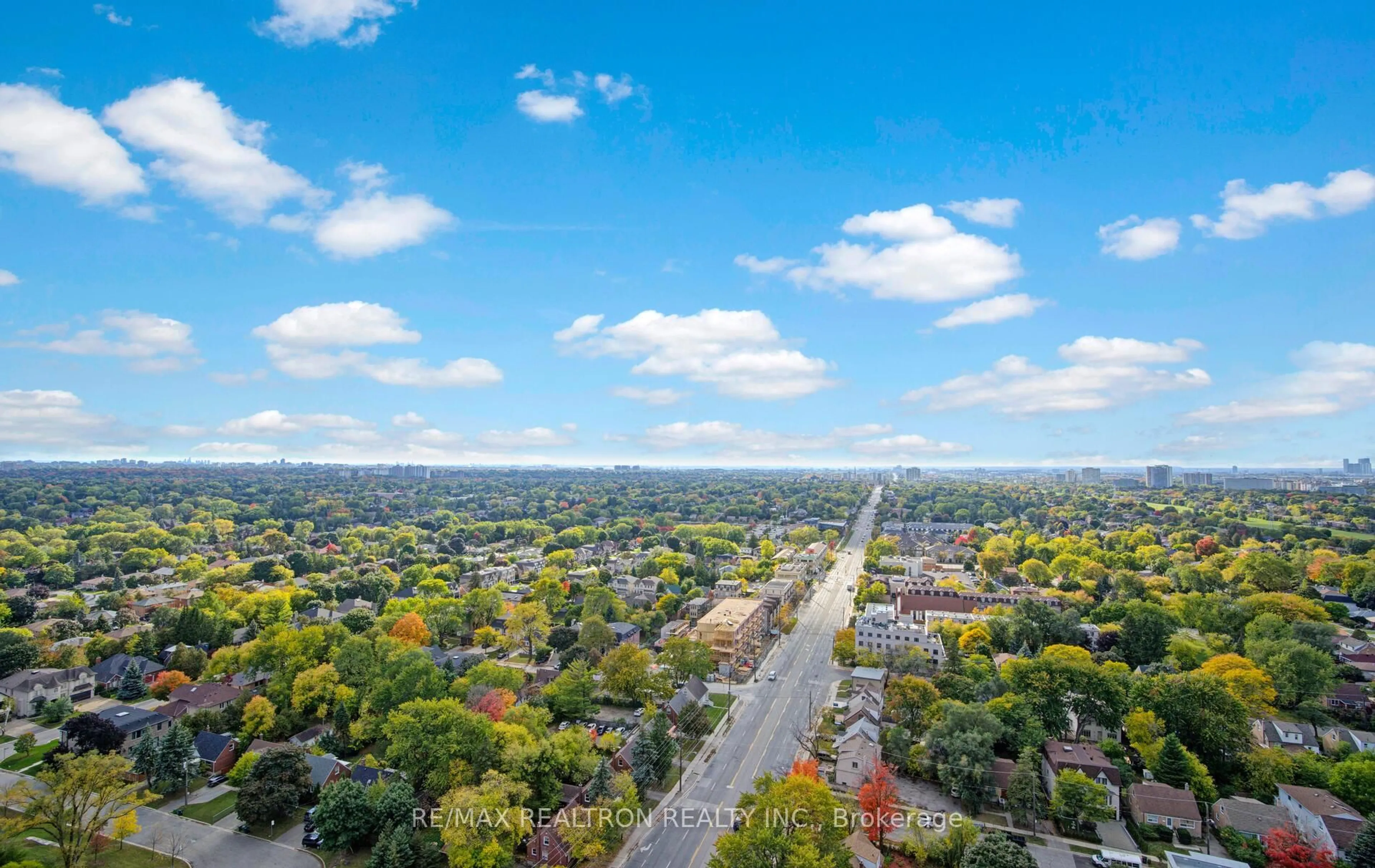 A pic from outside/outdoor area/front of a property/back of a property/a pic from drone, city buildings view from balcony for 15 Greenview Ave #2506, Toronto Ontario M2M 4M7
