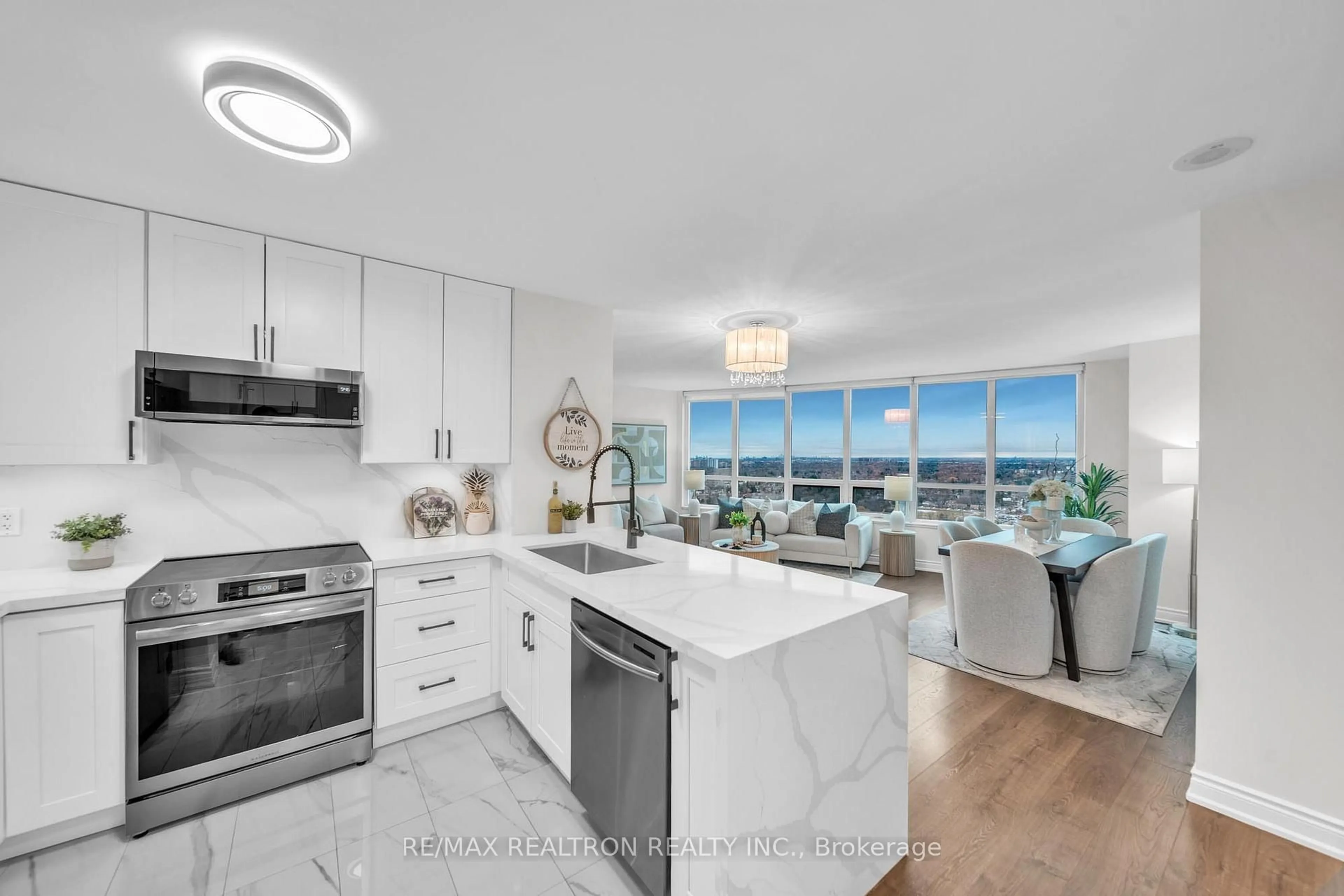 Open concept kitchen, ceramic/tile floor for 15 Greenview Ave #2506, Toronto Ontario M2M 4M7
