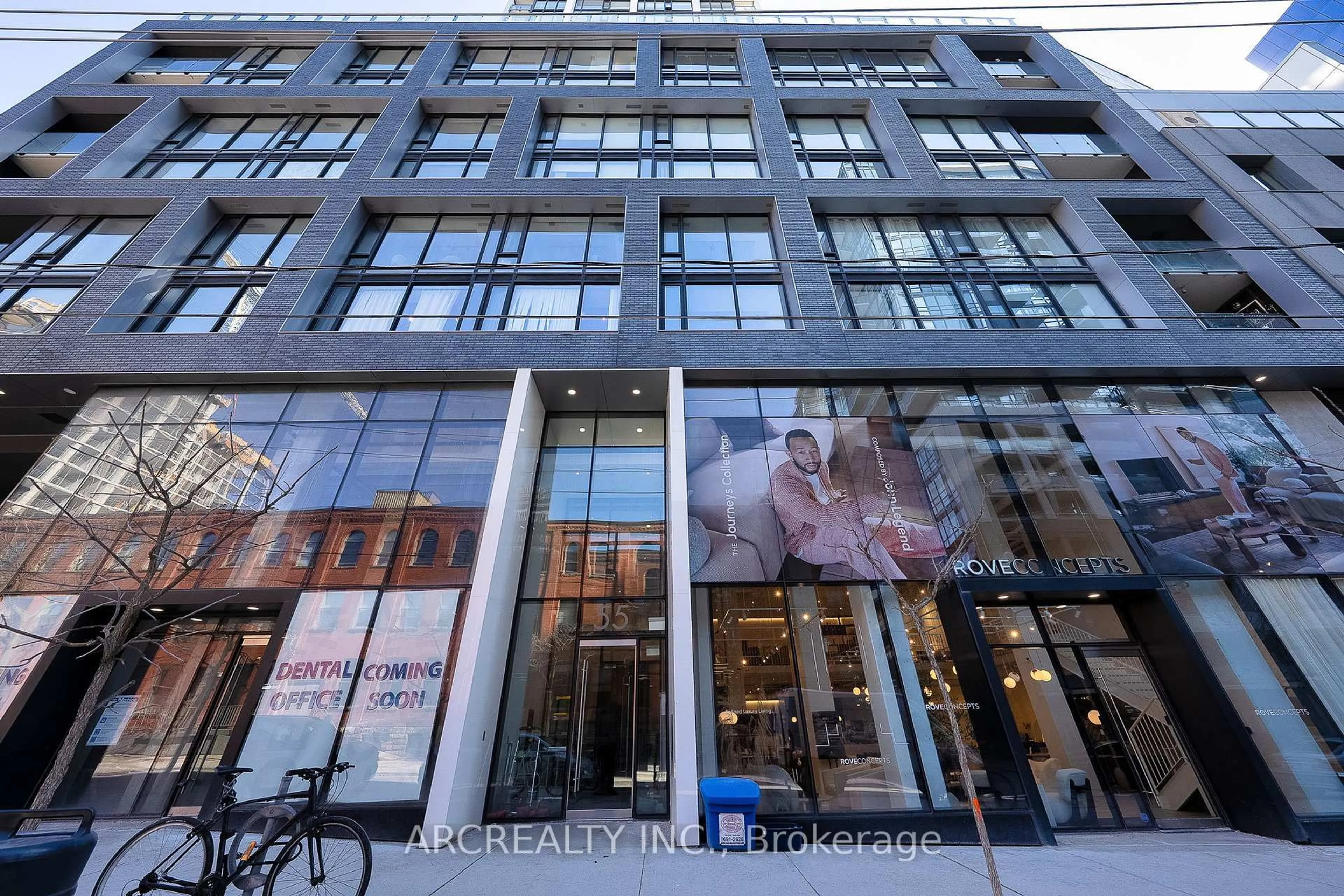 Indoor foyer for 55 Ontario St #1709, Toronto Ontario M5A 0N8