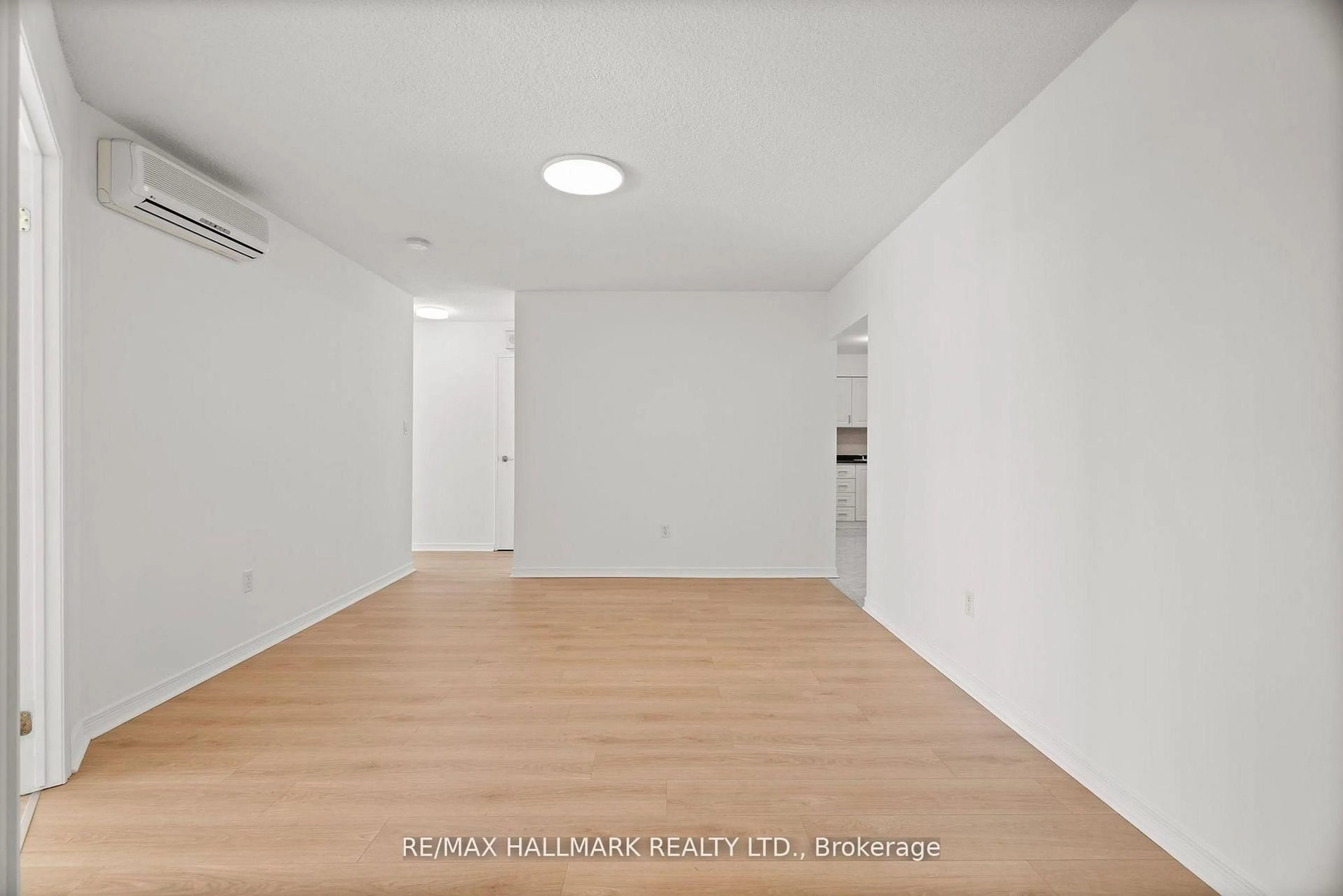 A pic of a room for 3300 Don Mills Rd #1805, Toronto Ontario M2J 4X7