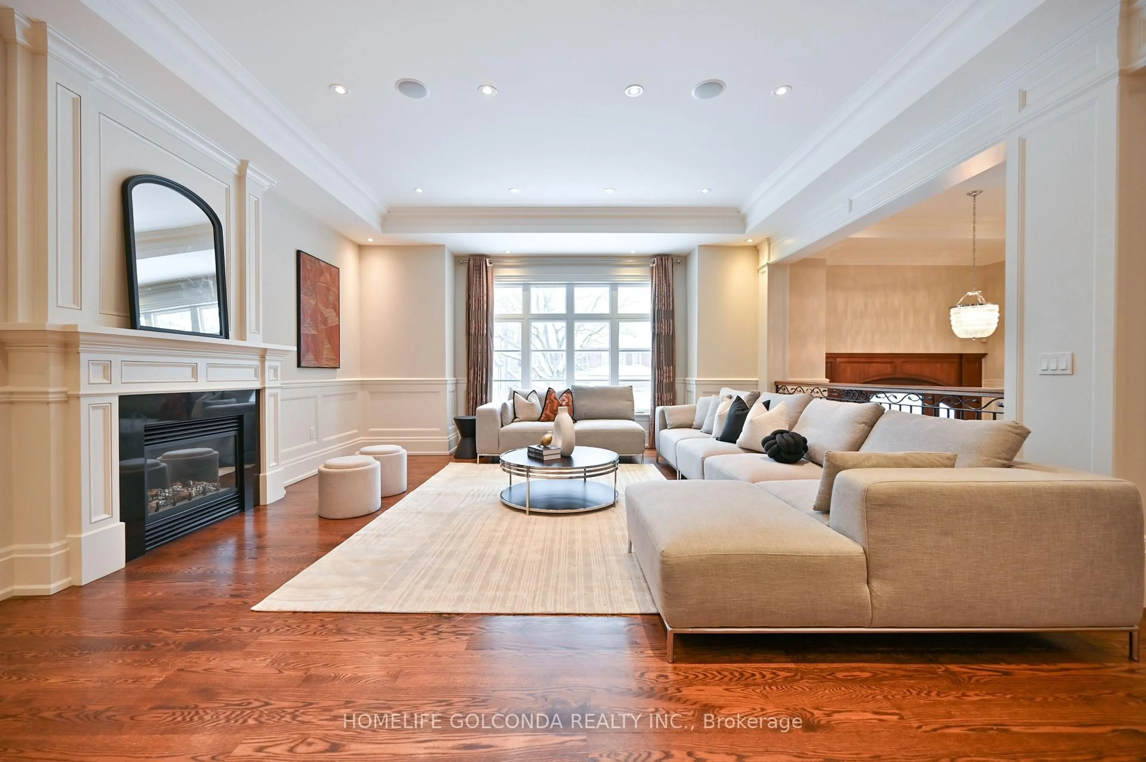 Living room with furniture, unknown for 272 Byng Ave, Toronto Ontario M2N 4L3