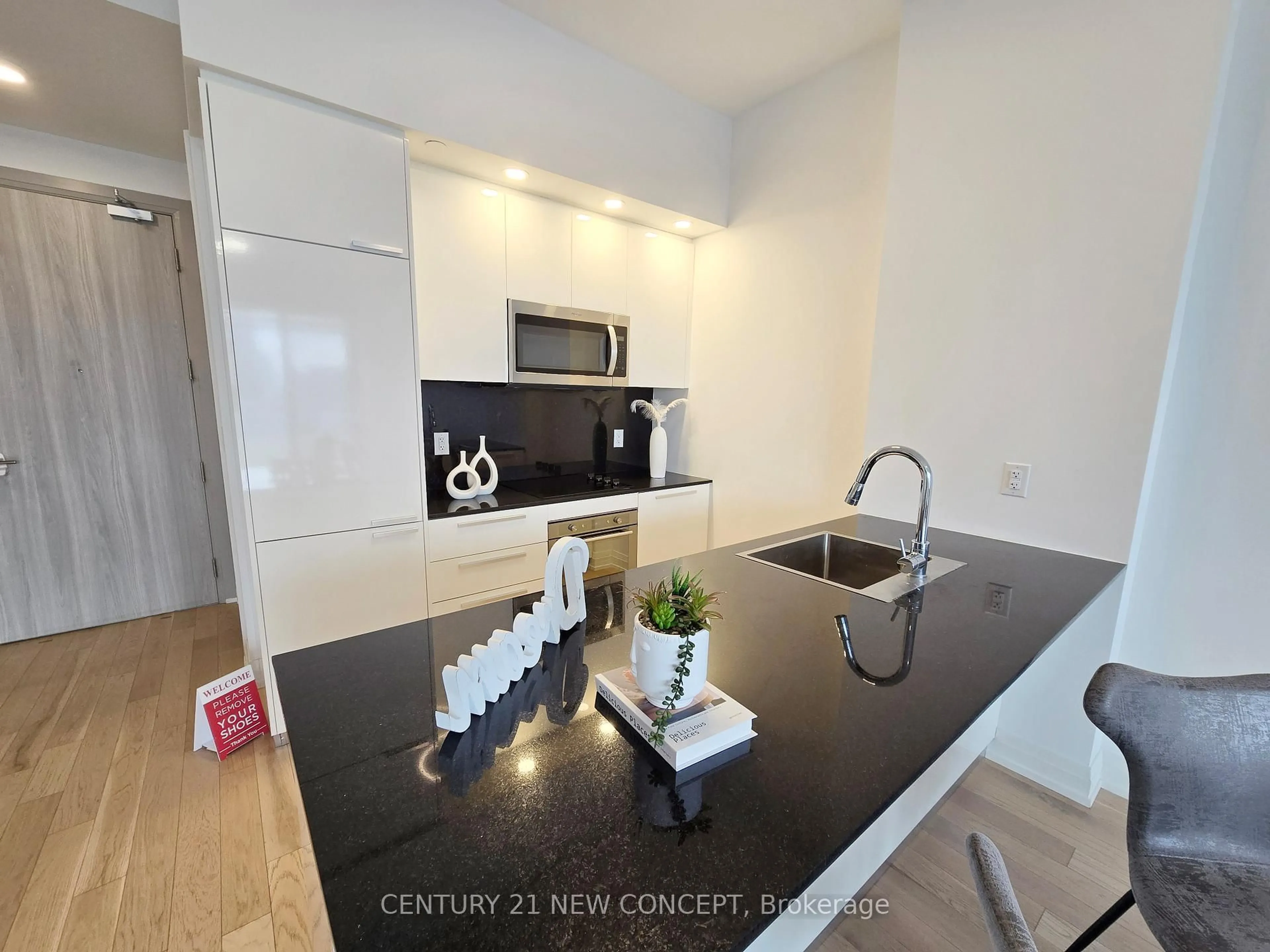 Open concept kitchen, unknown for 75 Canterbury Pl #PH 202, Toronto Ontario M2N 0L2