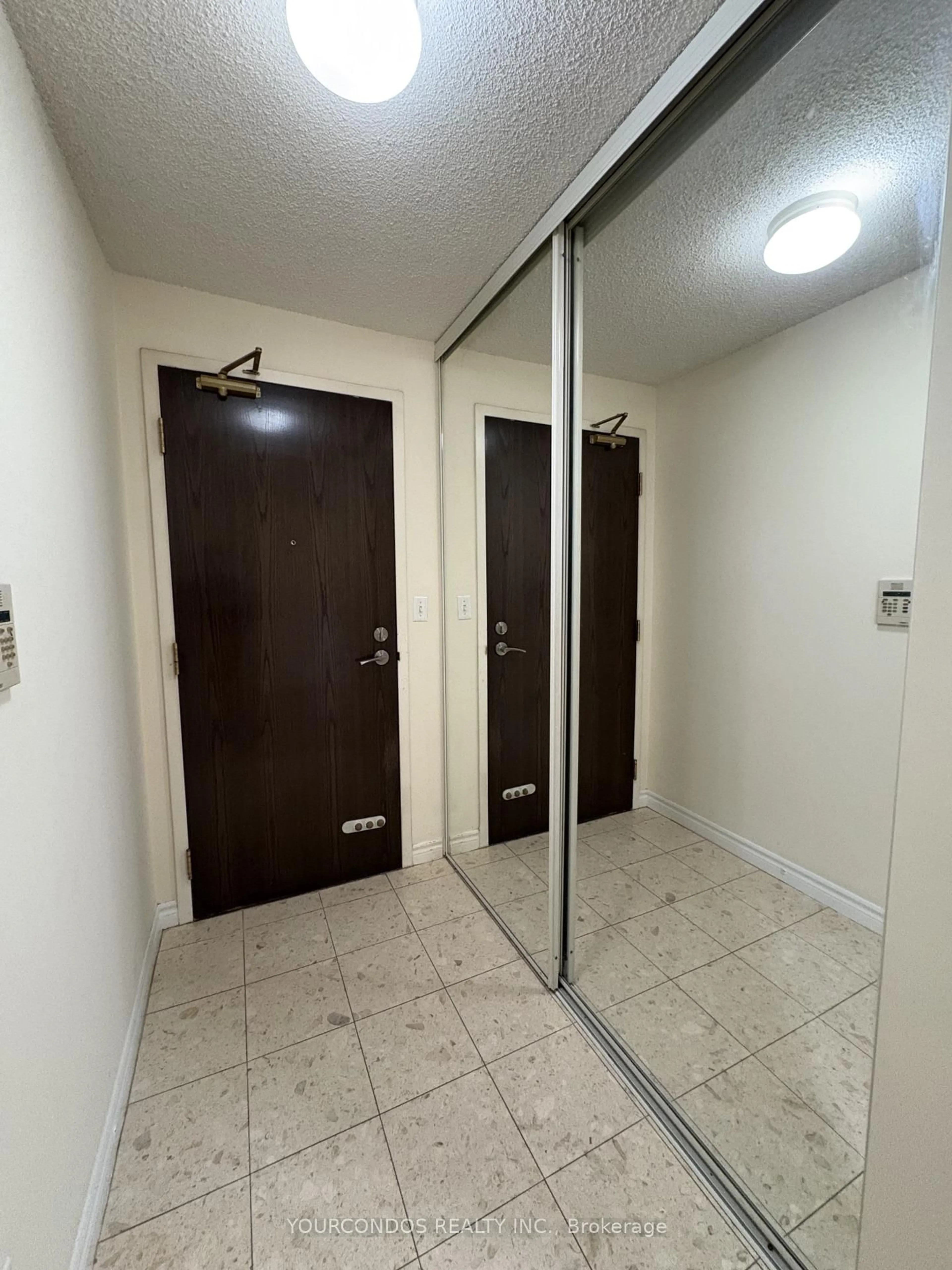 Unknown for 18 Spring Garden Ave #802, Toronto Ontario M2N 7M2