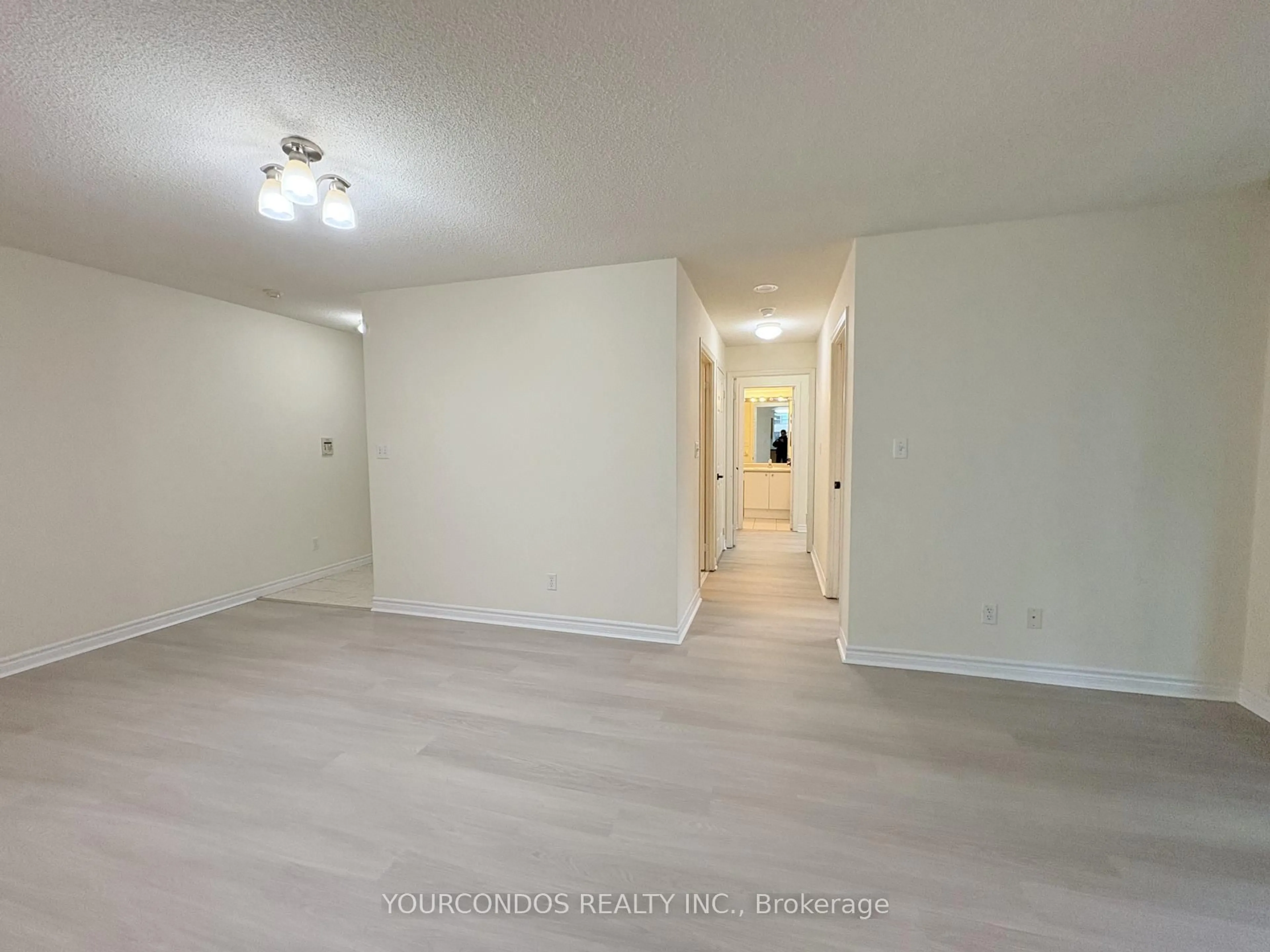 A pic of a room for 18 Spring Garden Ave #802, Toronto Ontario M2N 7M2