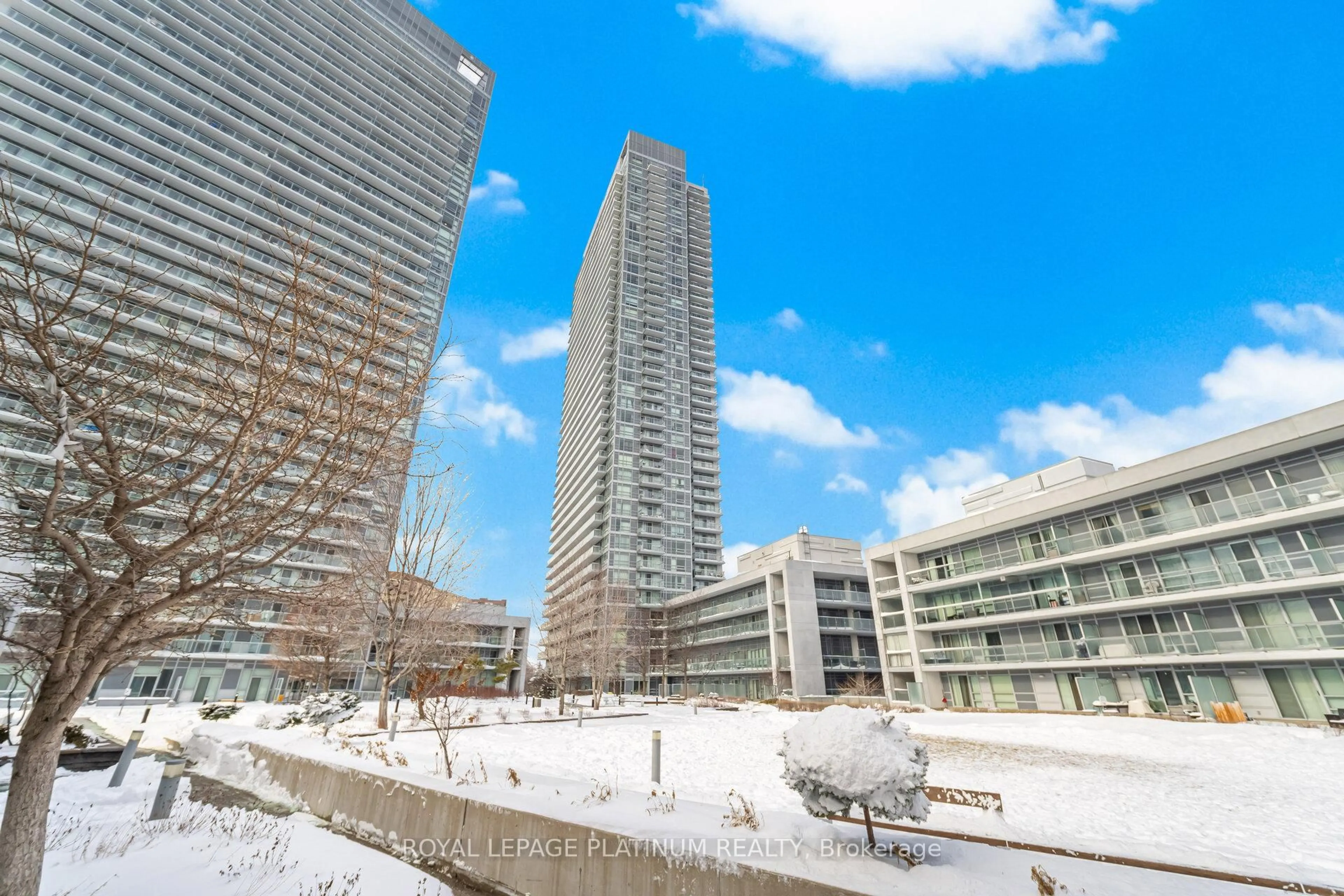Patio, city buildings view from balcony for 2015 Sheppard Ave #3005, Toronto Ontario M2J 0B3