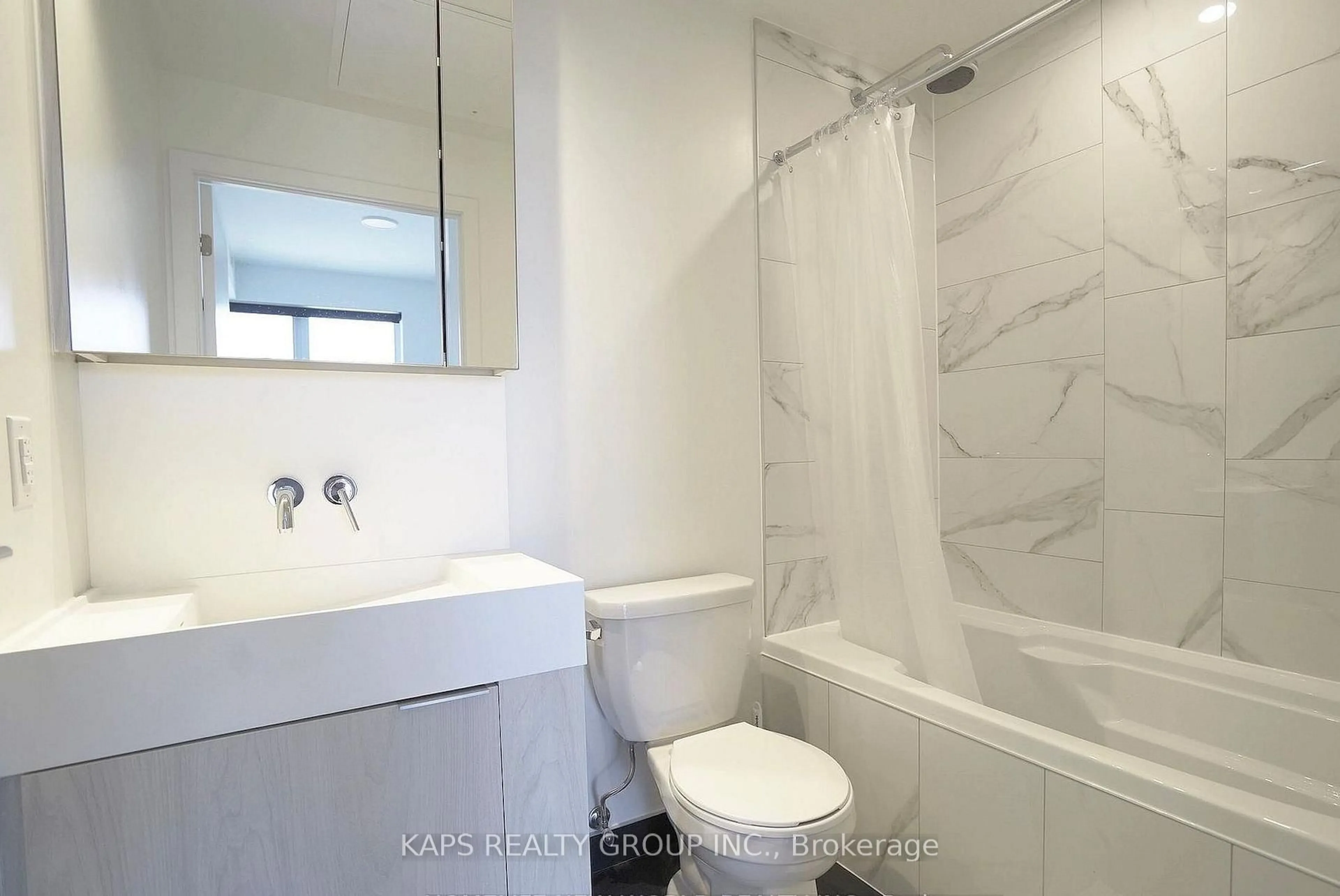 Standard bathroom, ceramic/tile floor for 20 Richardson St #1710, Toronto Ontario M5A 0S6
