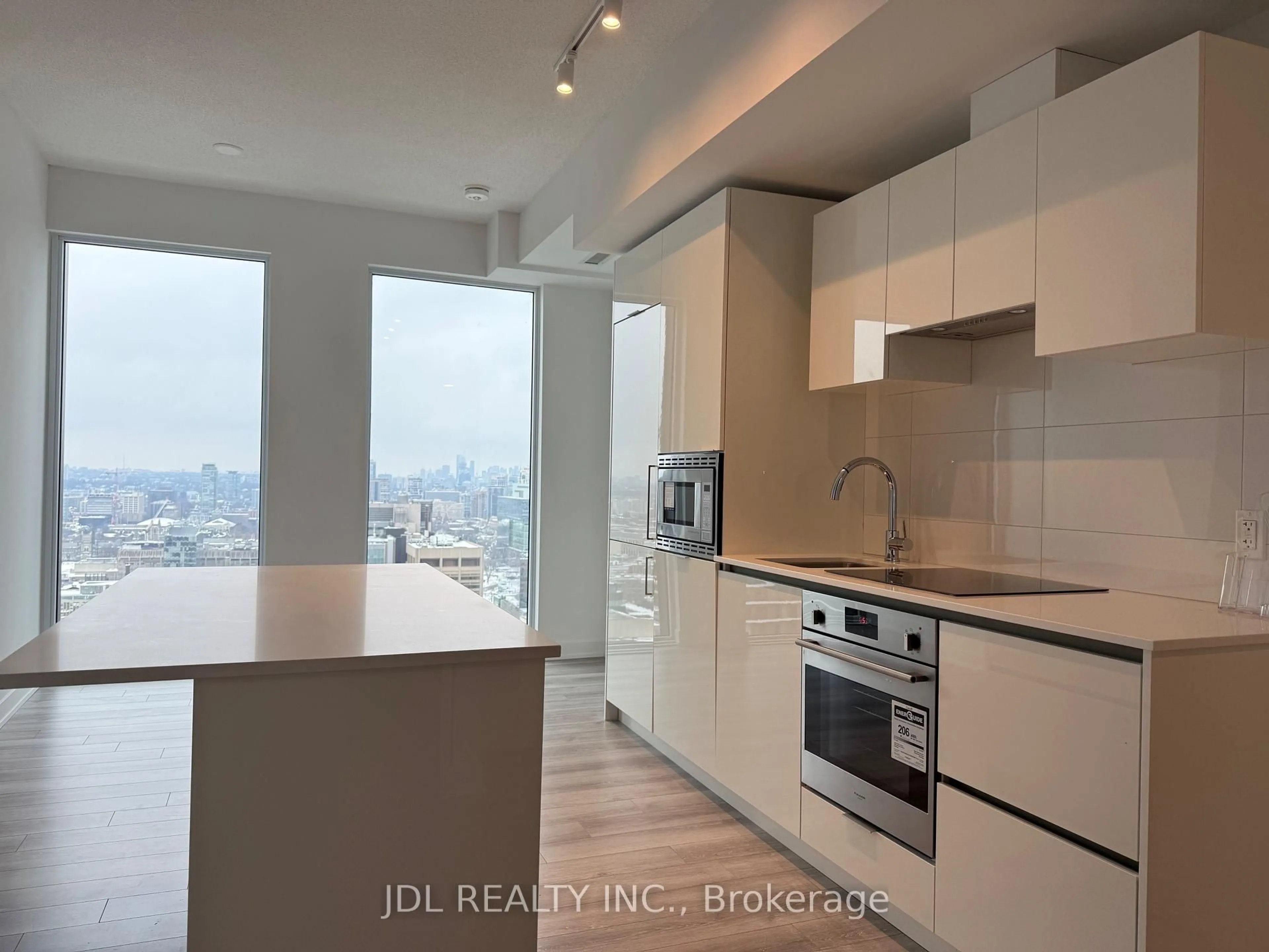 Unknown for 238 Simcoe St #3709, Toronto Ontario M5T 3B9