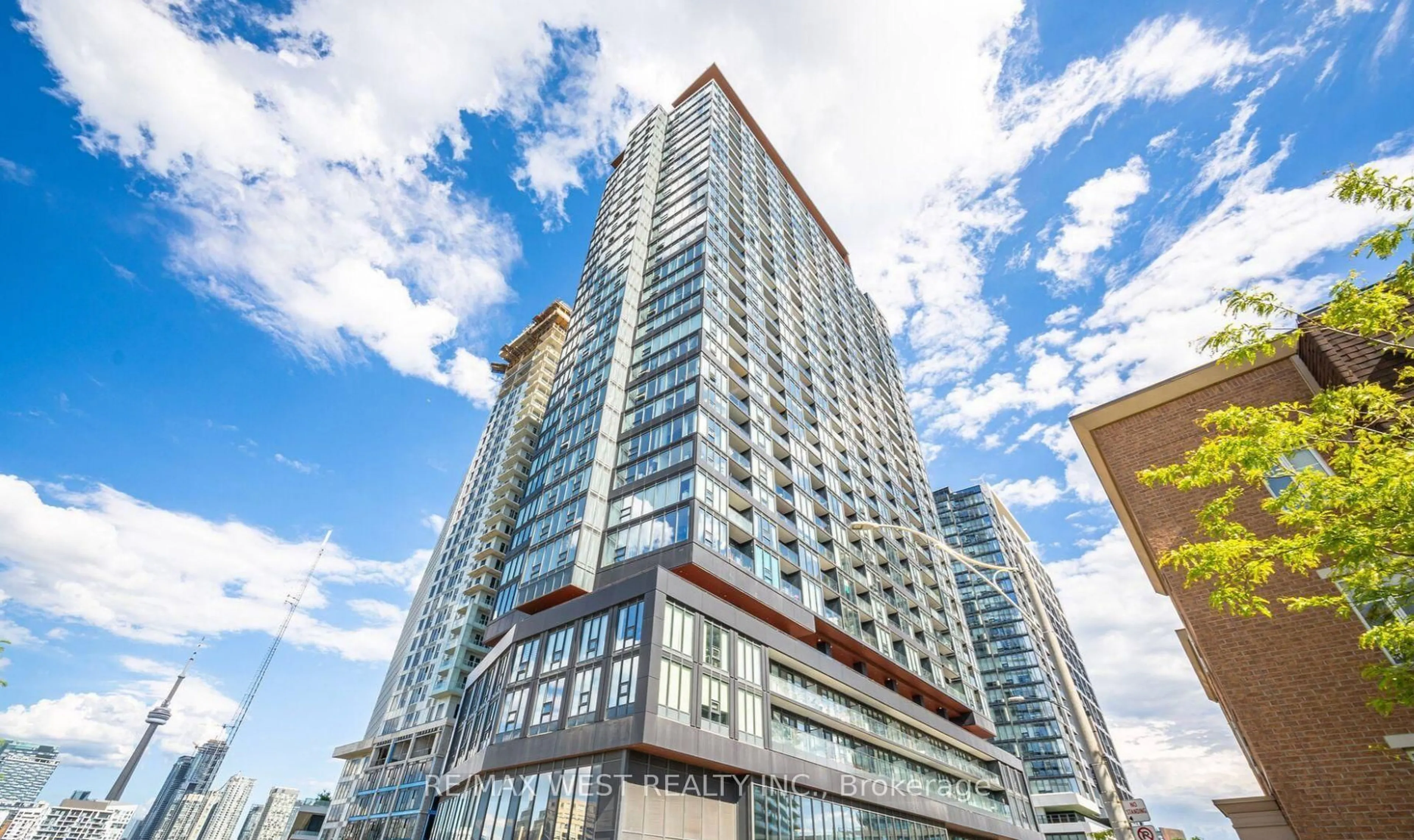 Unknown for 19 Western Battery Rd #2117, Toronto Ontario M6K 0E3