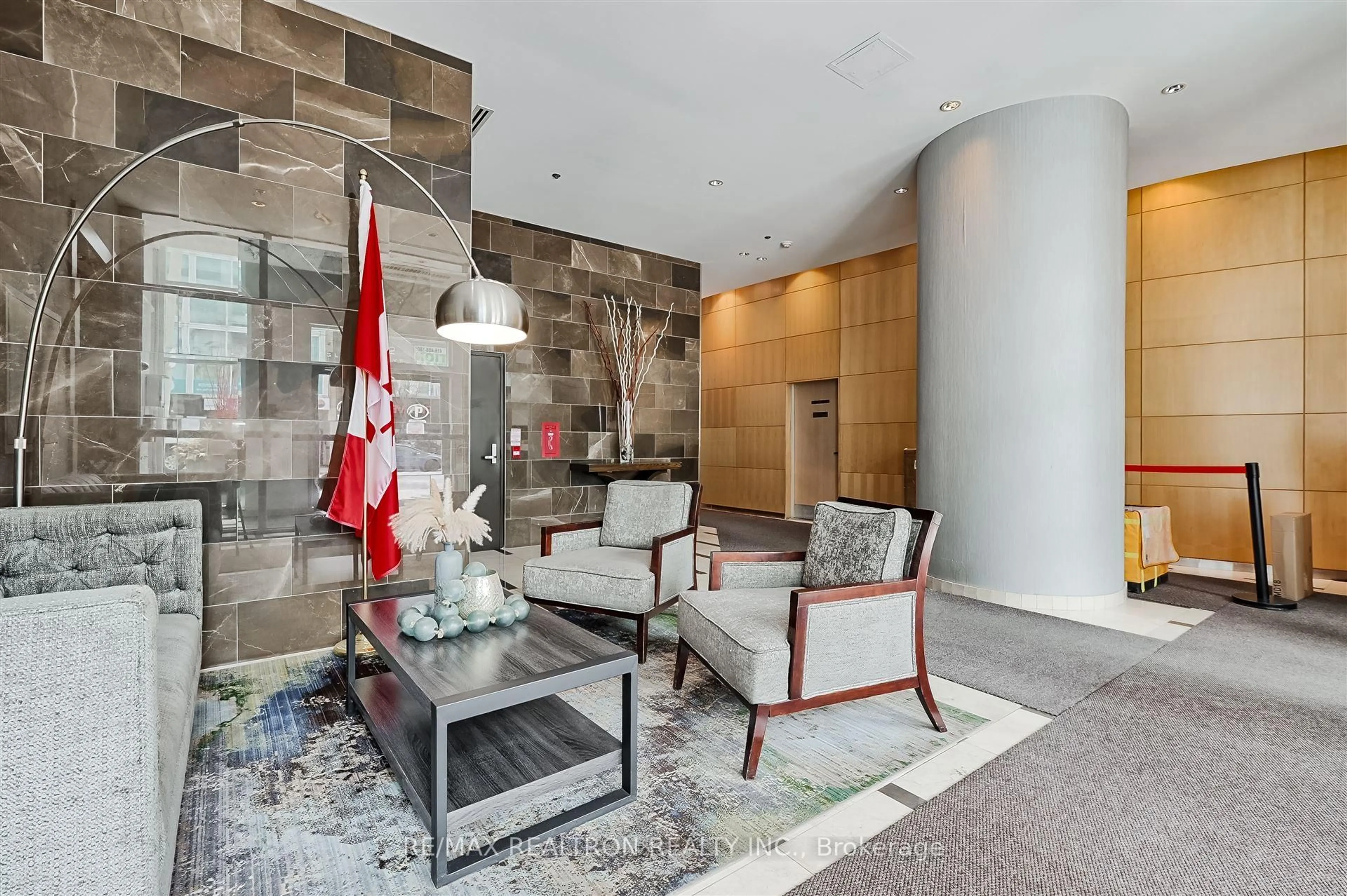 Lobby for 212 Eglinton Ave #803, Toronto Ontario M4P 0A3