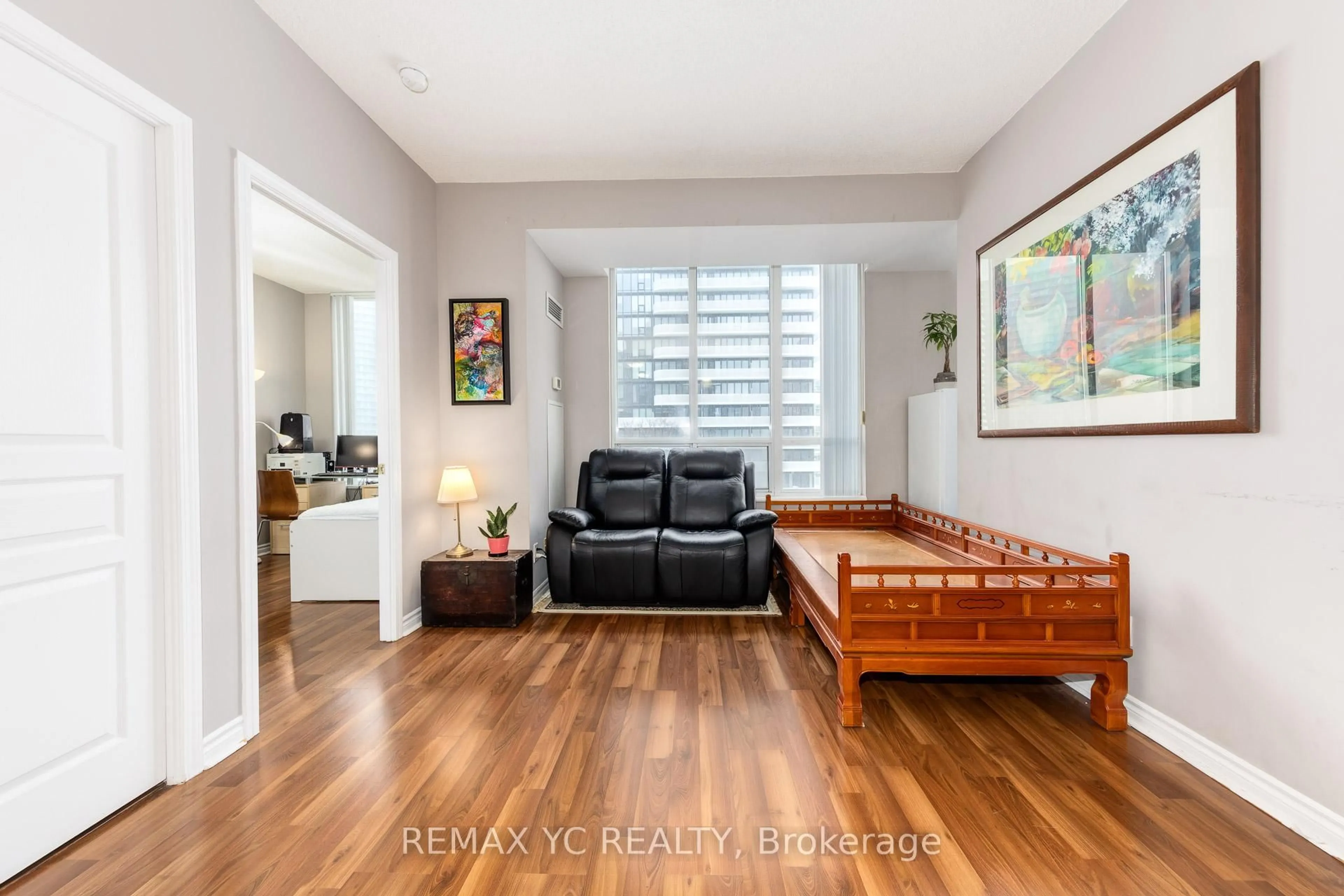 Unknown for 28 Byng Ave #802, Toronto Ontario M2N 7H4