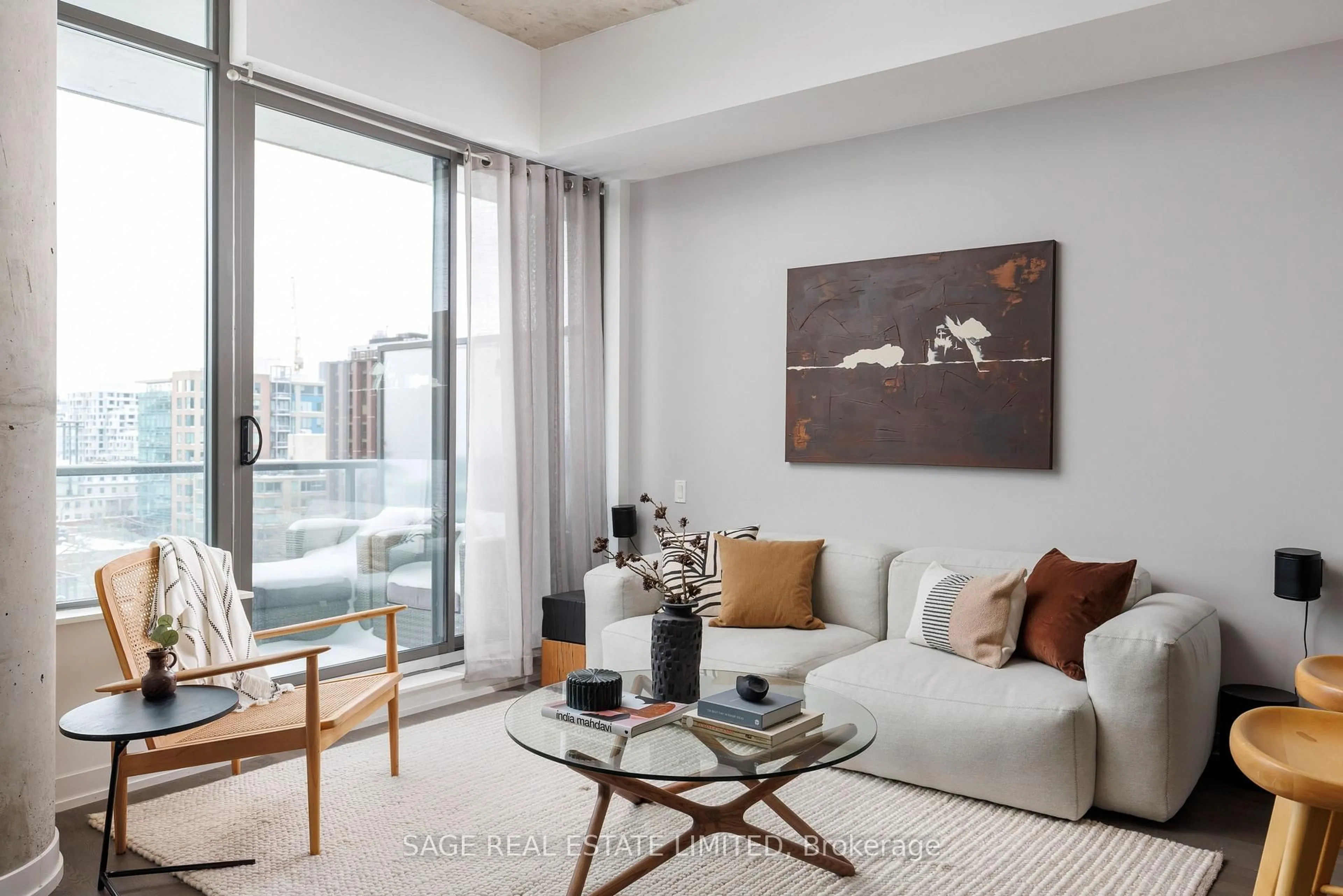 Living room with furniture, unknown for 560 King St #1008, Toronto Ontario M5V 0L5