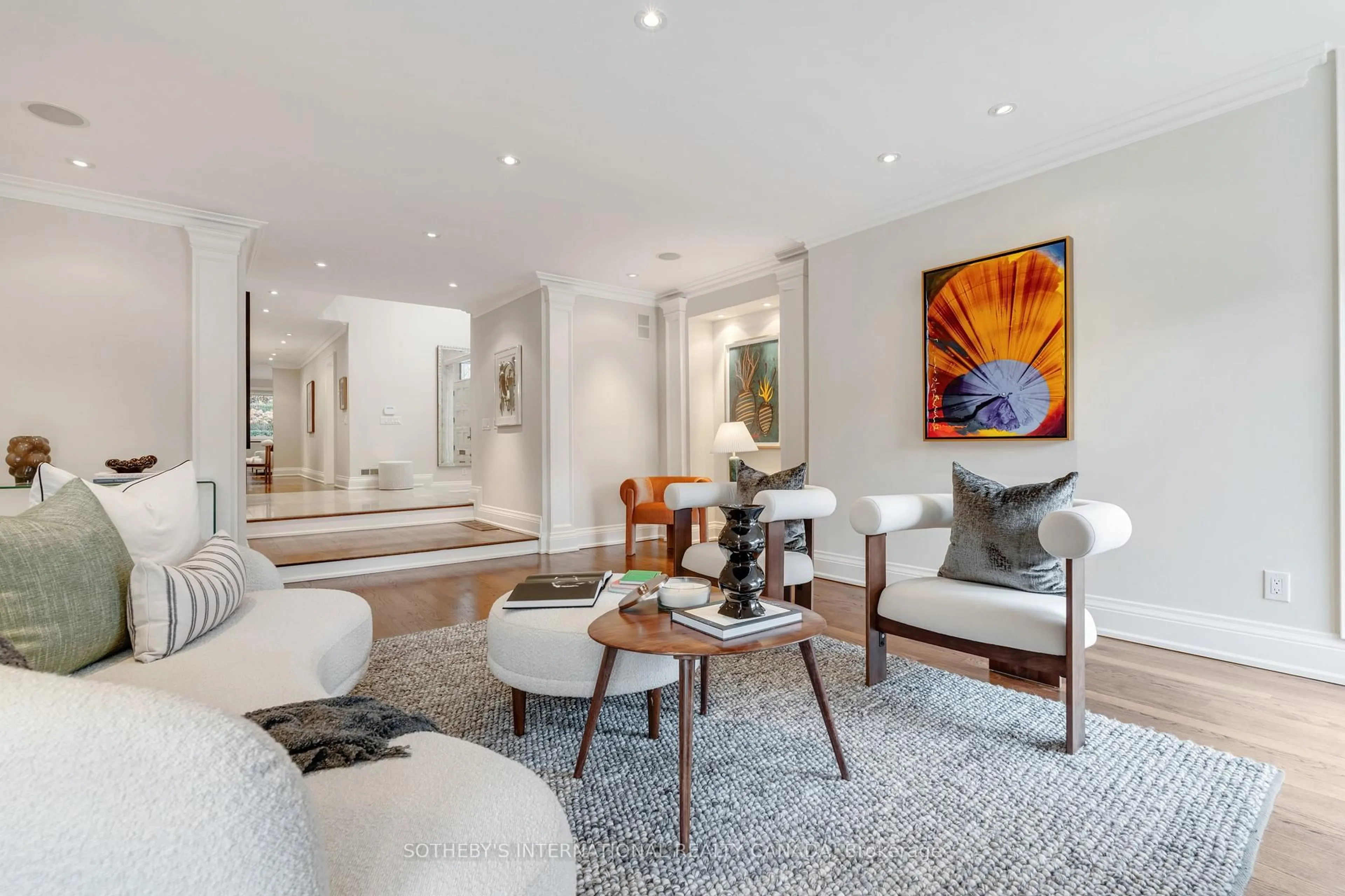 Living room with furniture, unknown for 103 Russell Hill Rd, Toronto Ontario M4V 2S9