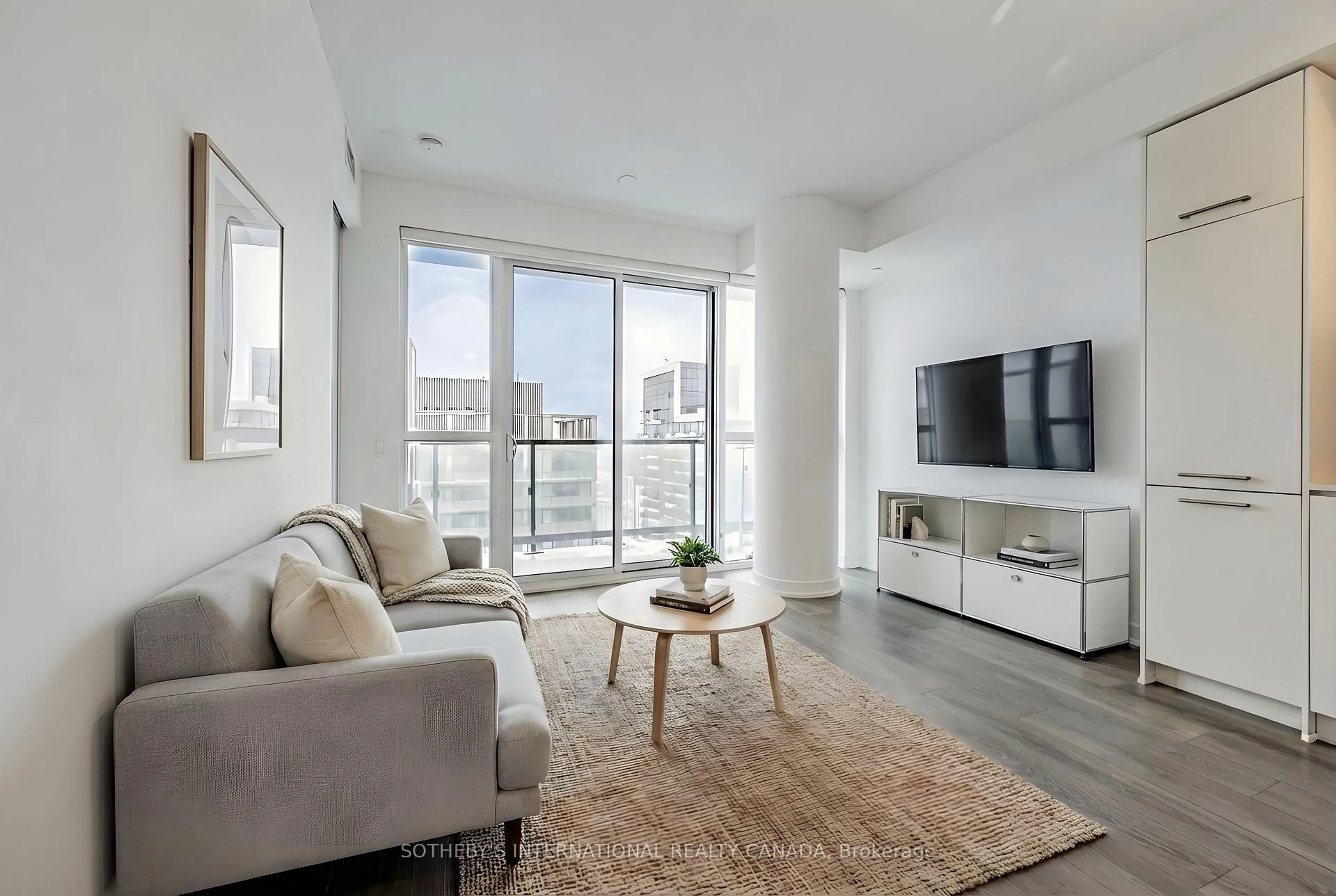 Living room with furniture, unknown for 87 Peter St #4308, Toronto Ontario M5V 0P1