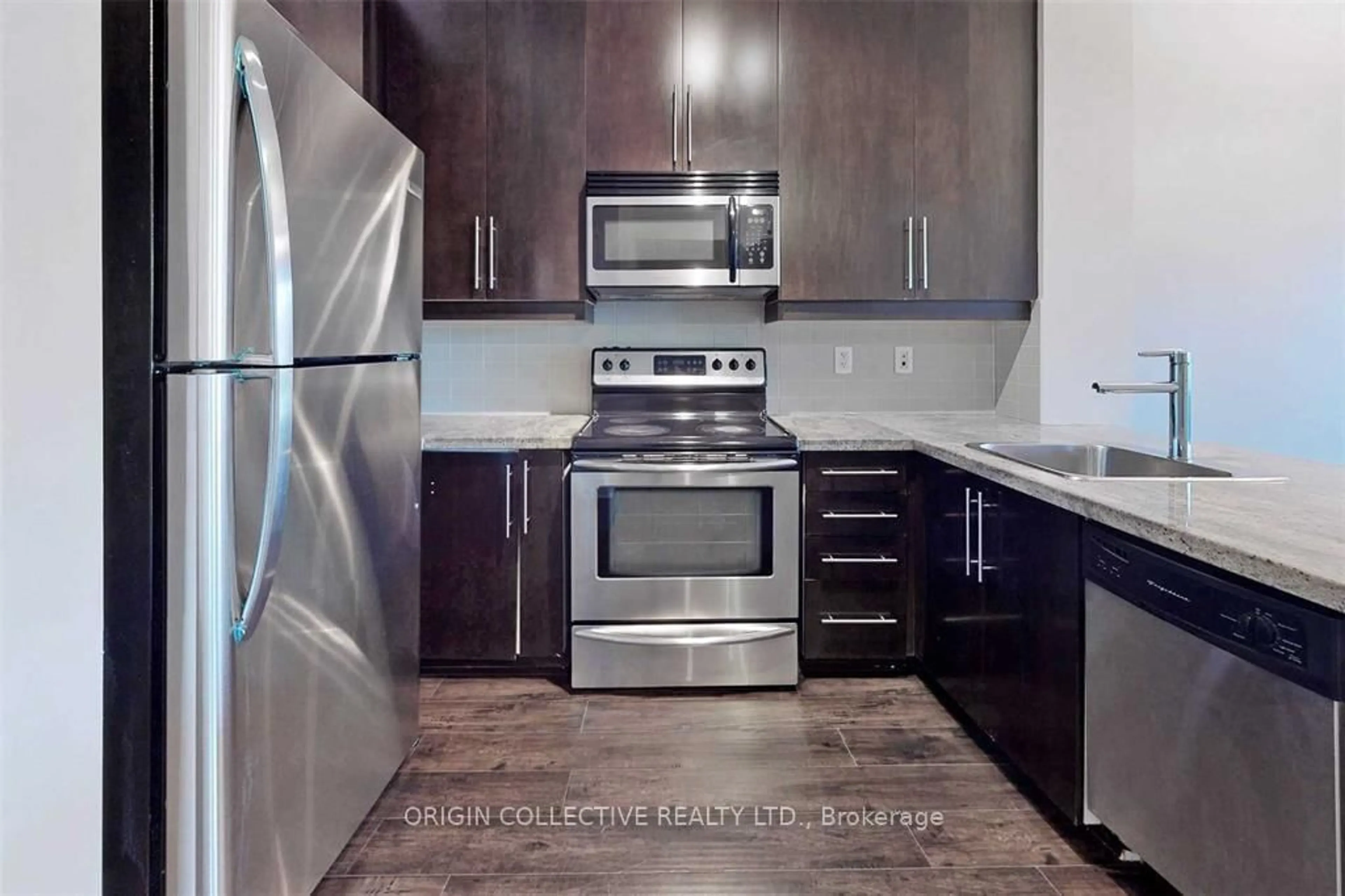 Standard kitchen, unknown for 2885 Bayview Ave #218, Toronto Ontario M2K 0A3