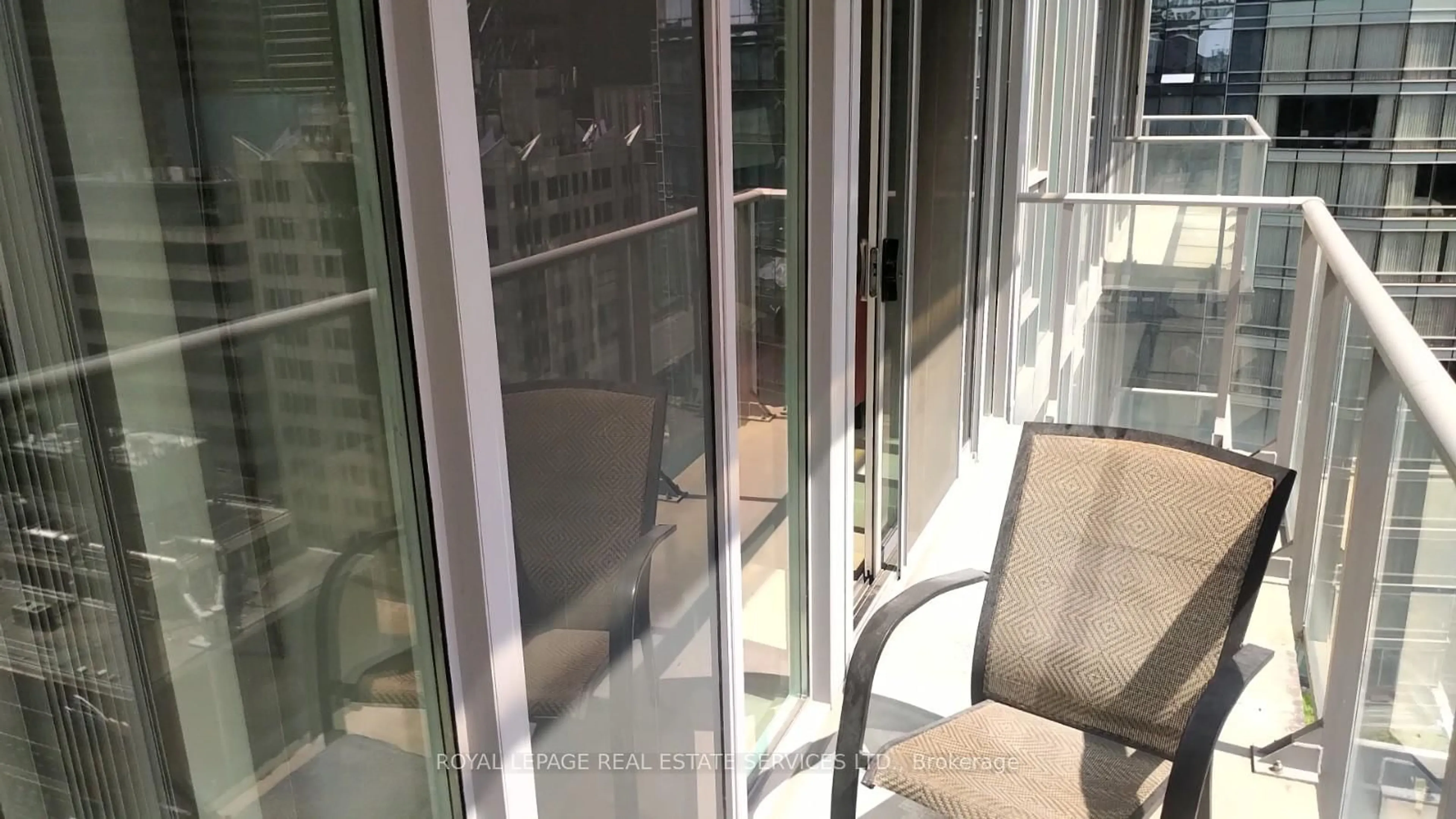 Balcony in the apartment, street for 126 Simcoe St #1629, Toronto Ontario M5H 4E6