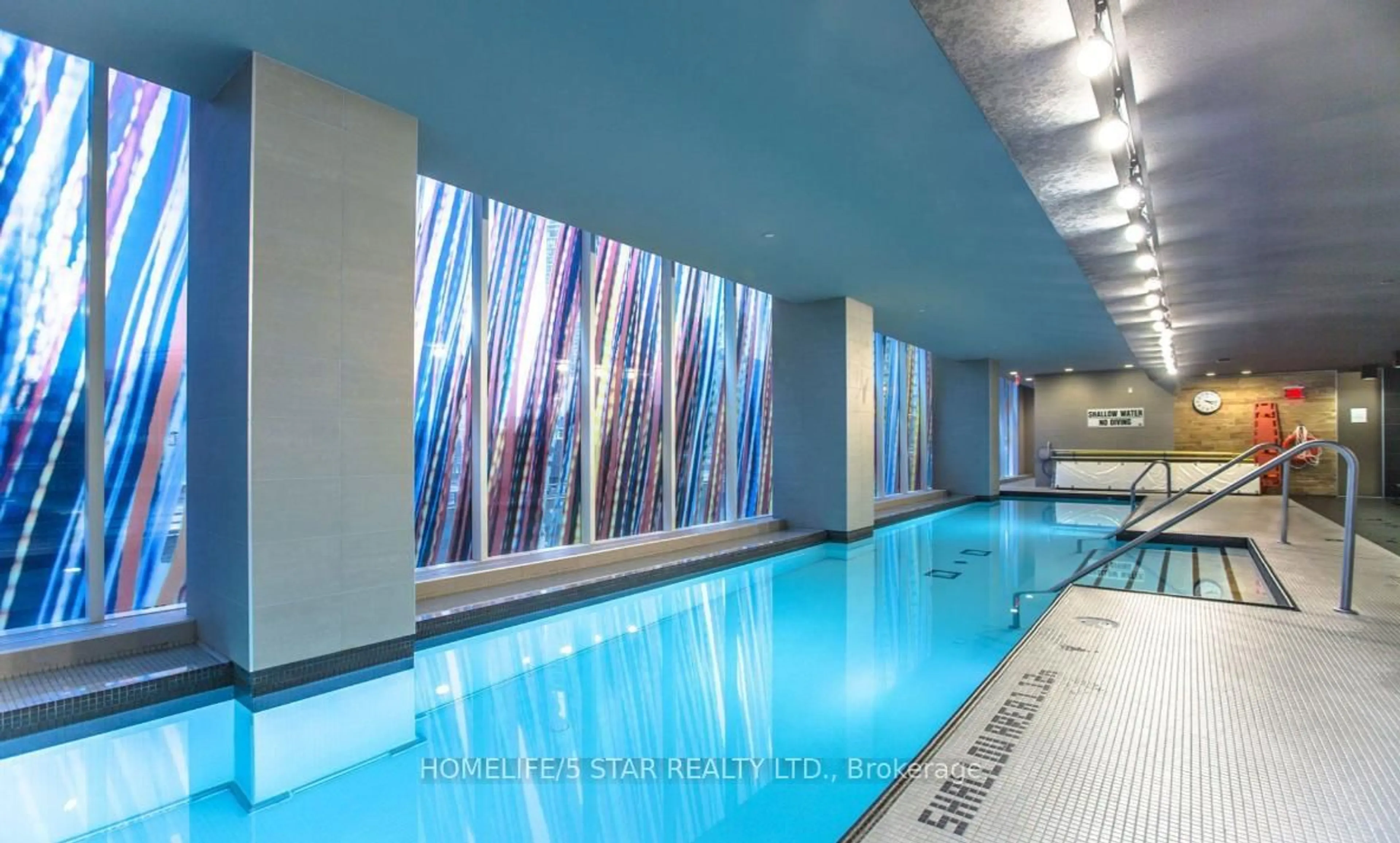 Pool for 85 Queens Wharf Rd #619, Toronto Ontario M5V 0J9