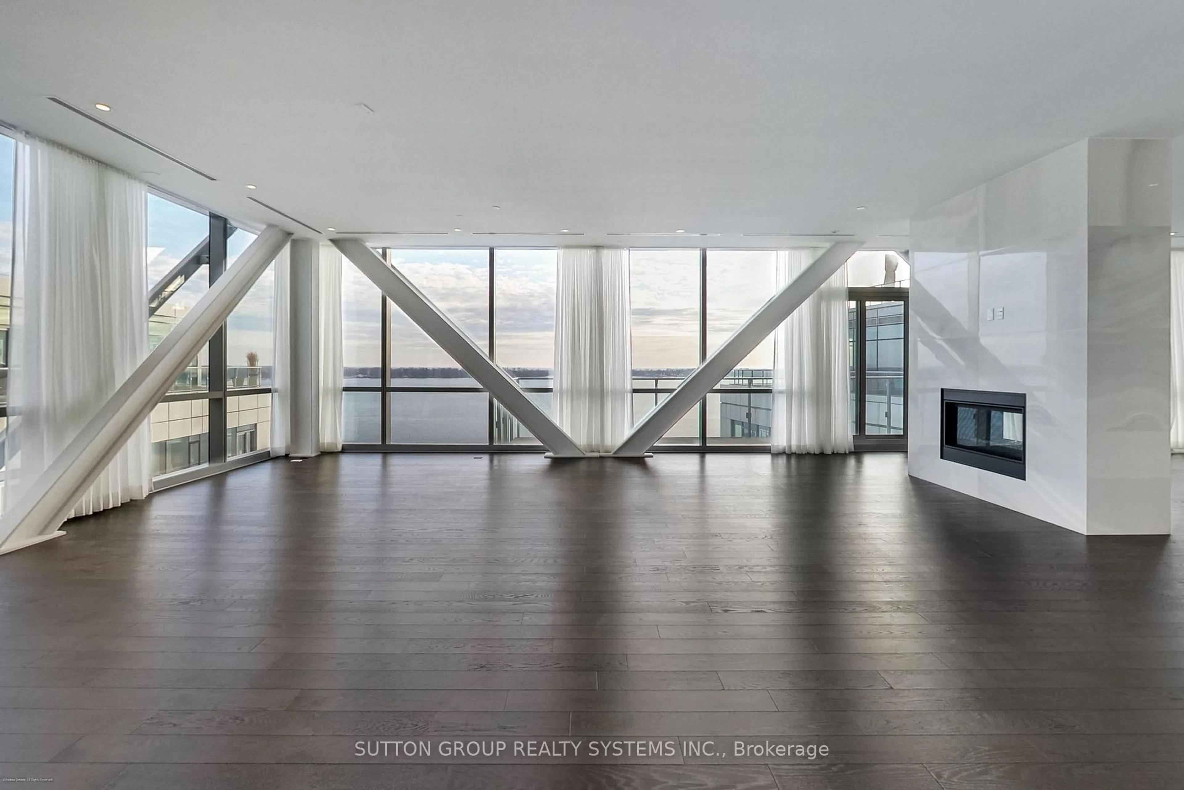 Indoor foyer for 29 Queens Quay #1207, Toronto Ontario M5E 0A4