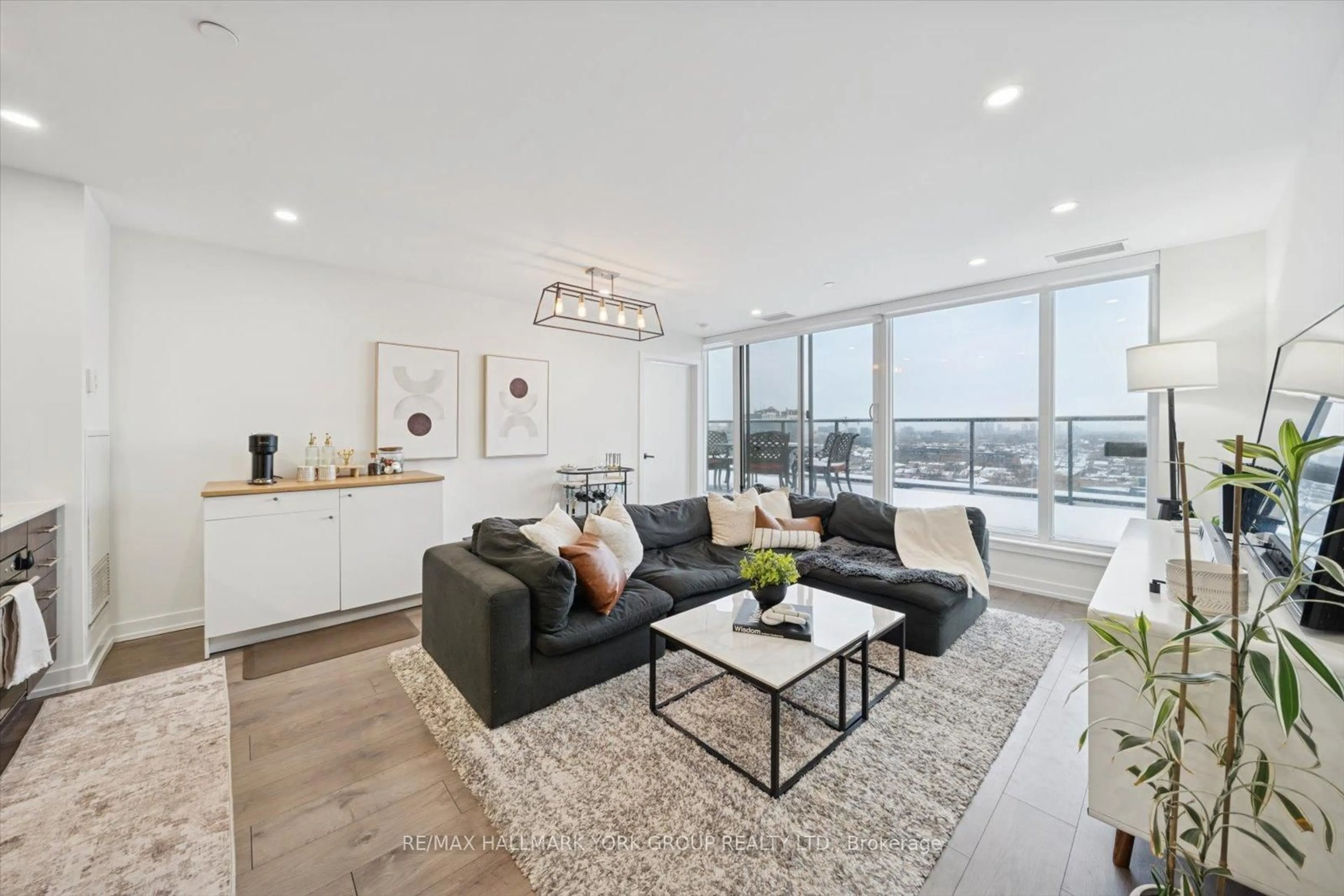 Living room with furniture, unknown for 297 College St #1607, Toronto Ontario M5T 0C2