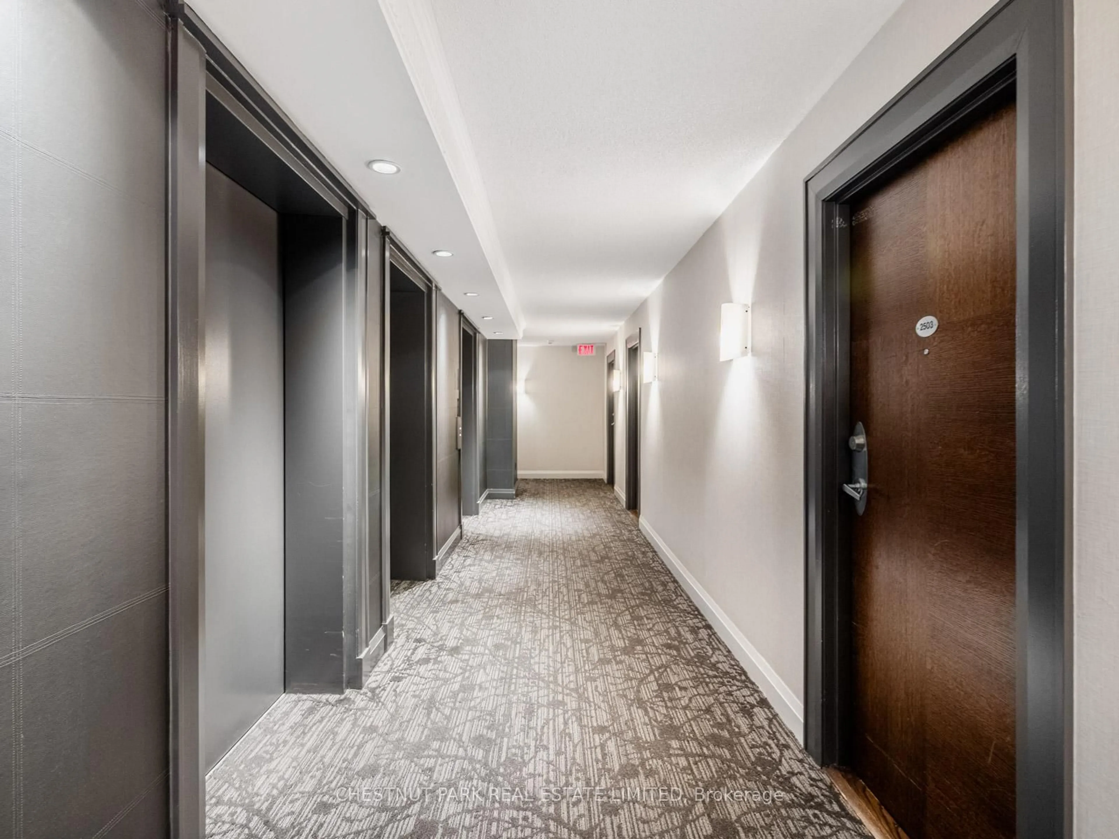 Indoor foyer for 1 Rean Dr #2503, Toronto Ontario M2K 3C1