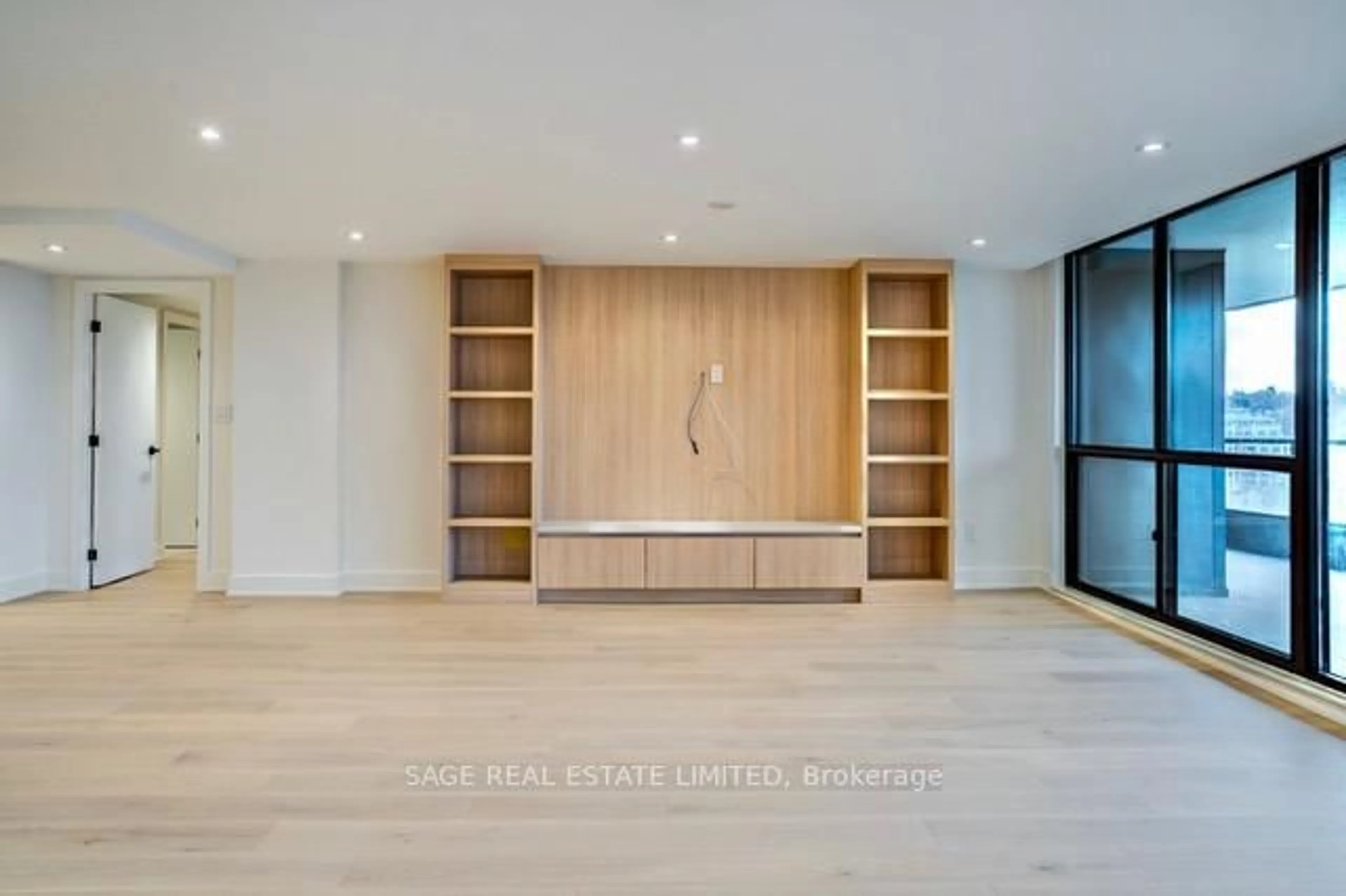 Unknown for 3900 Yonge St #903, Toronto Ontario M4N 3N6