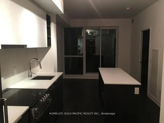 31 Tippett Rd #1203, Toronto 5