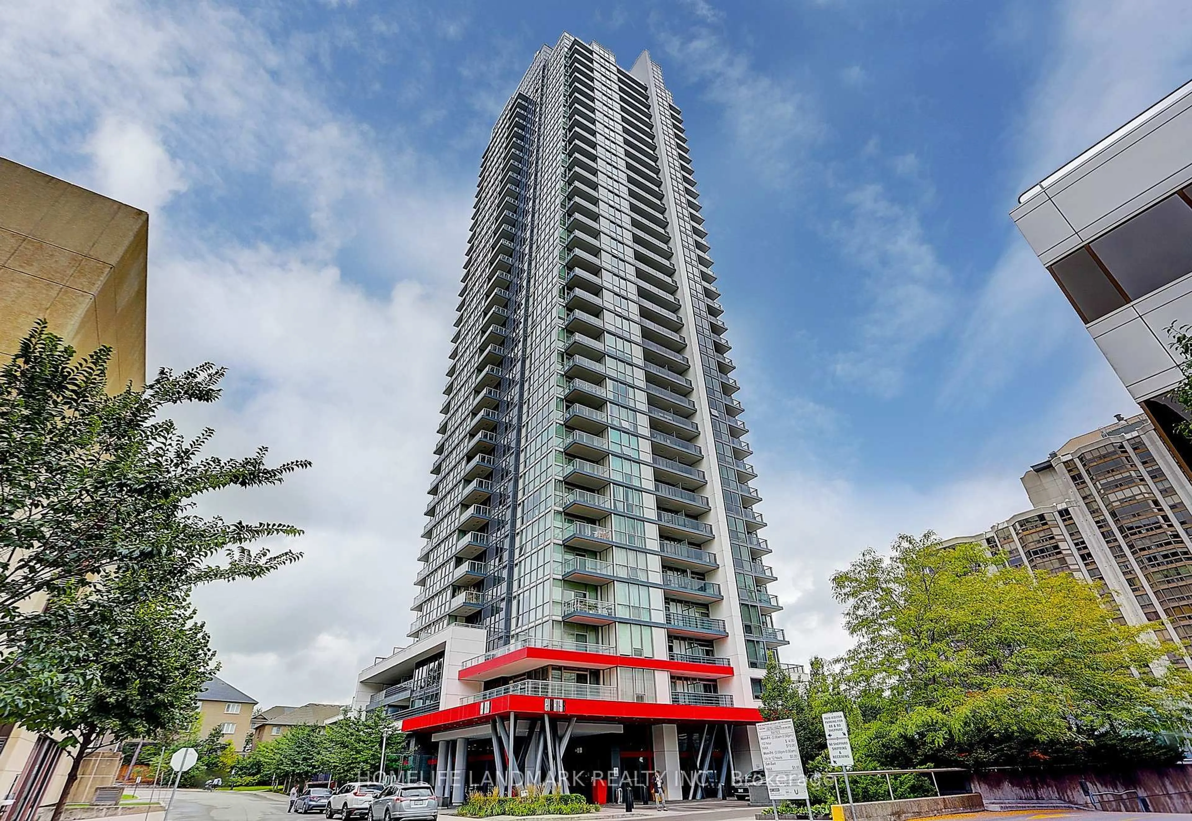 Indoor foyer for 88 Sheppard Ave #3004, Toronto Ontario M2N 0G9
