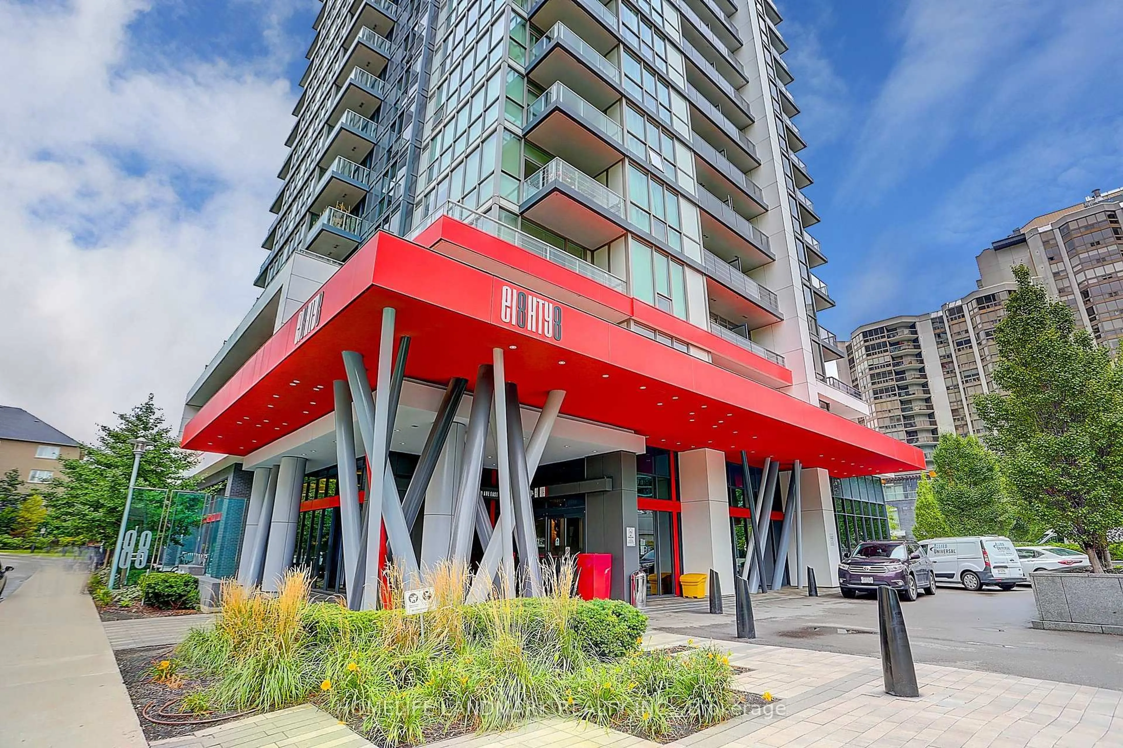 Indoor foyer for 88 Sheppard Ave #3004, Toronto Ontario M2N 0G9