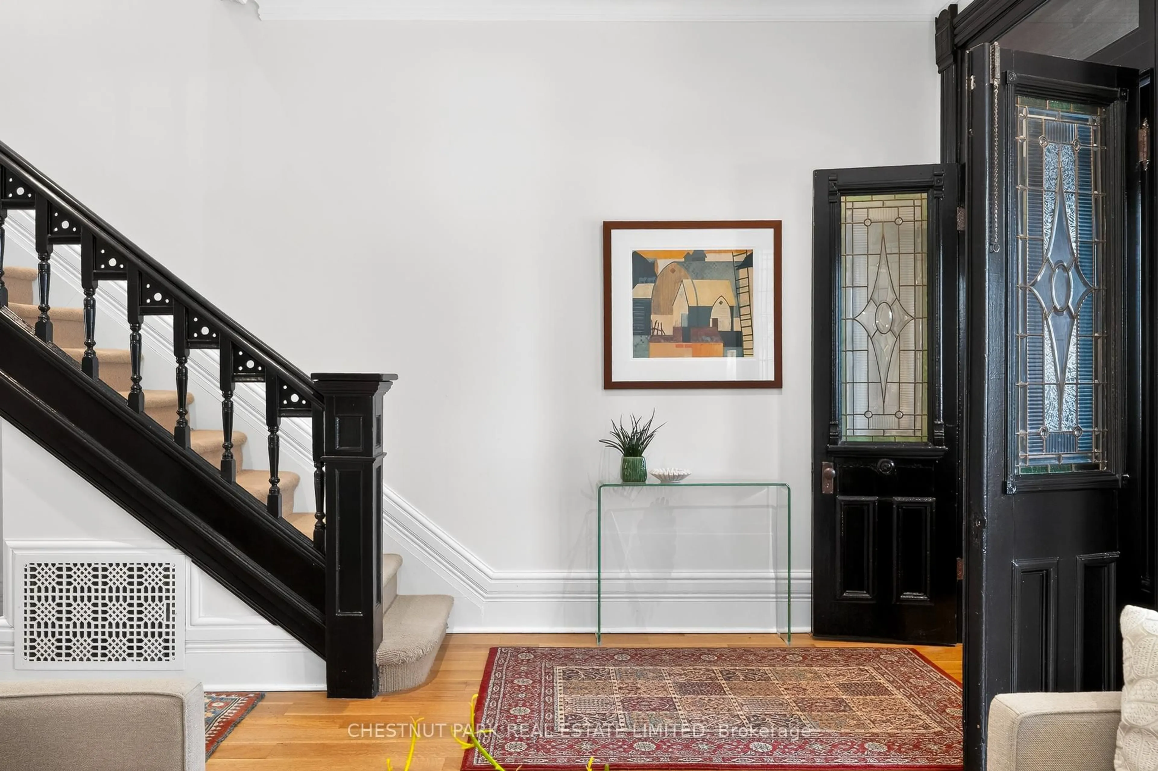Indoor entryway for 77 Borden St, Toronto Ontario M5S 2M8