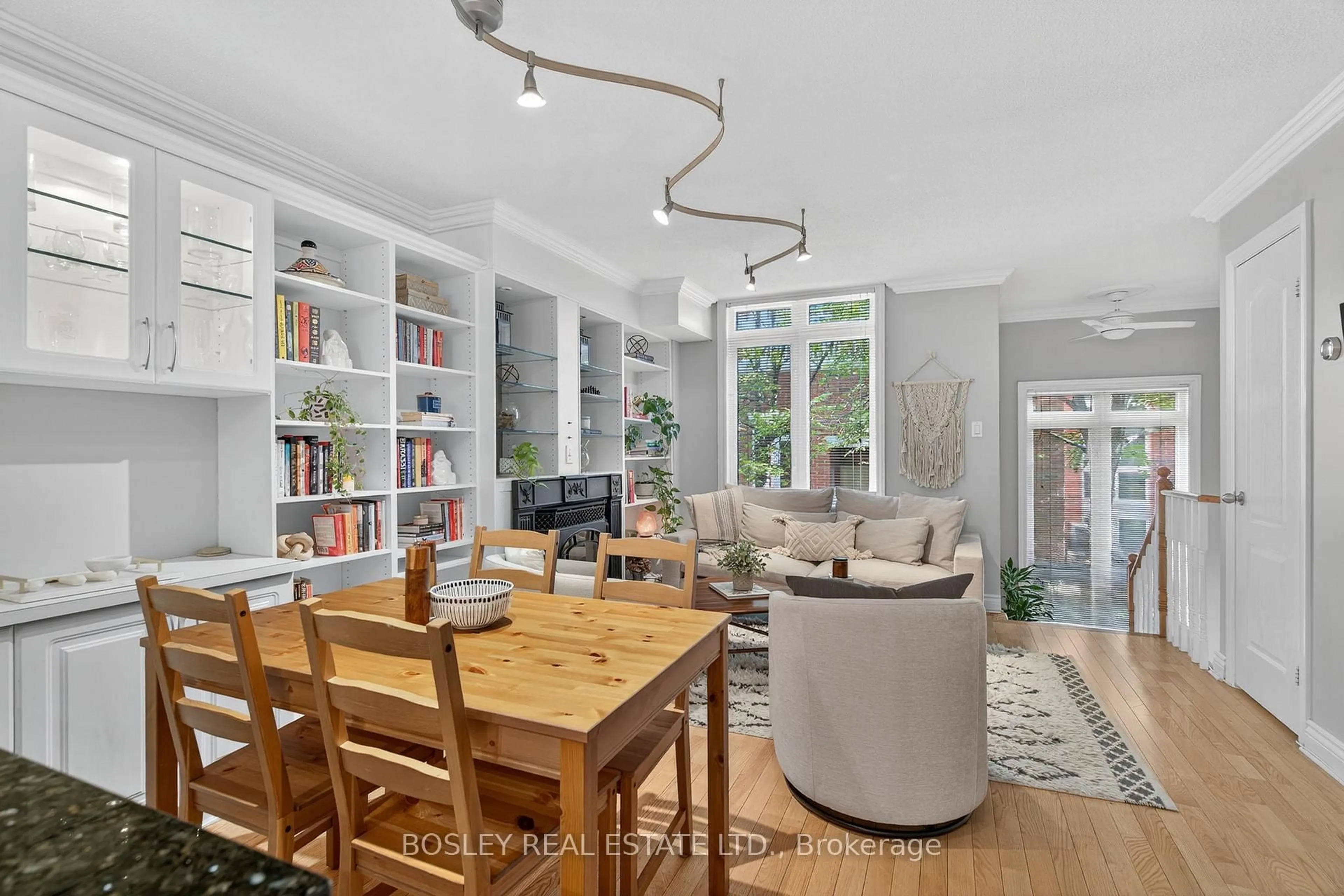 Unknown for 12 Sudbury St #2212, Toronto Ontario M6J 3W7