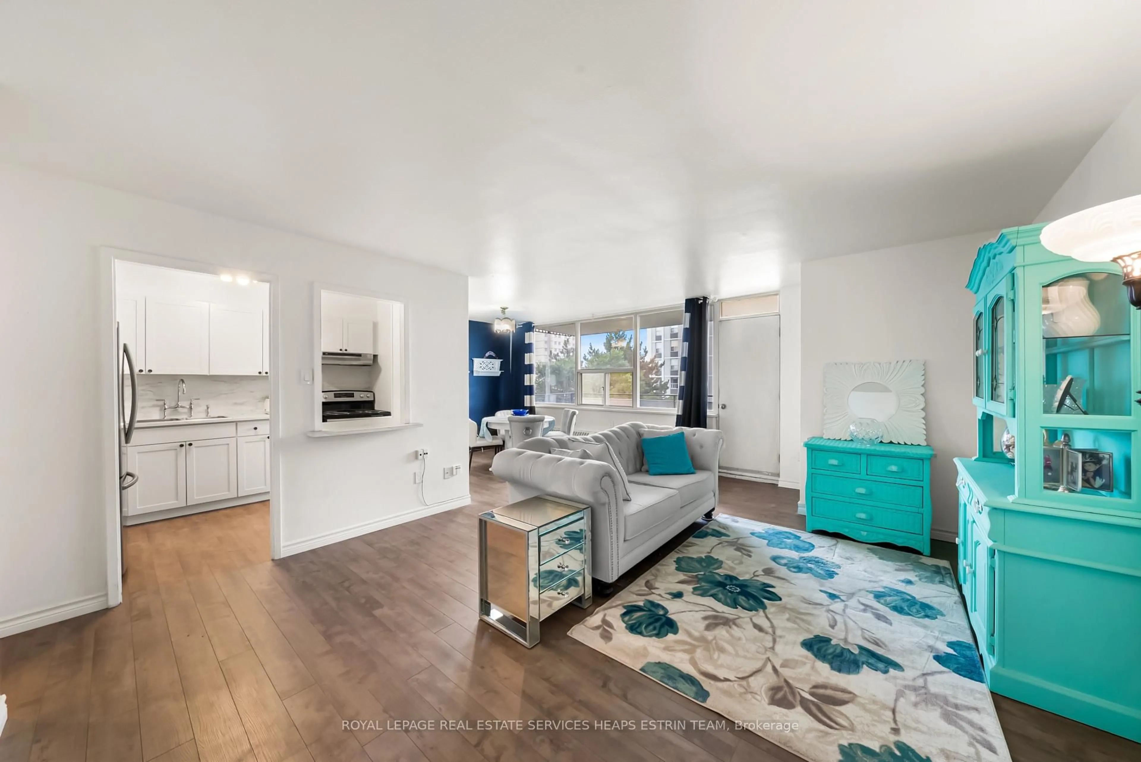 Open concept kitchen, unknown for 20 Forest Manor Rd #506, Toronto Ontario M2J 1M2