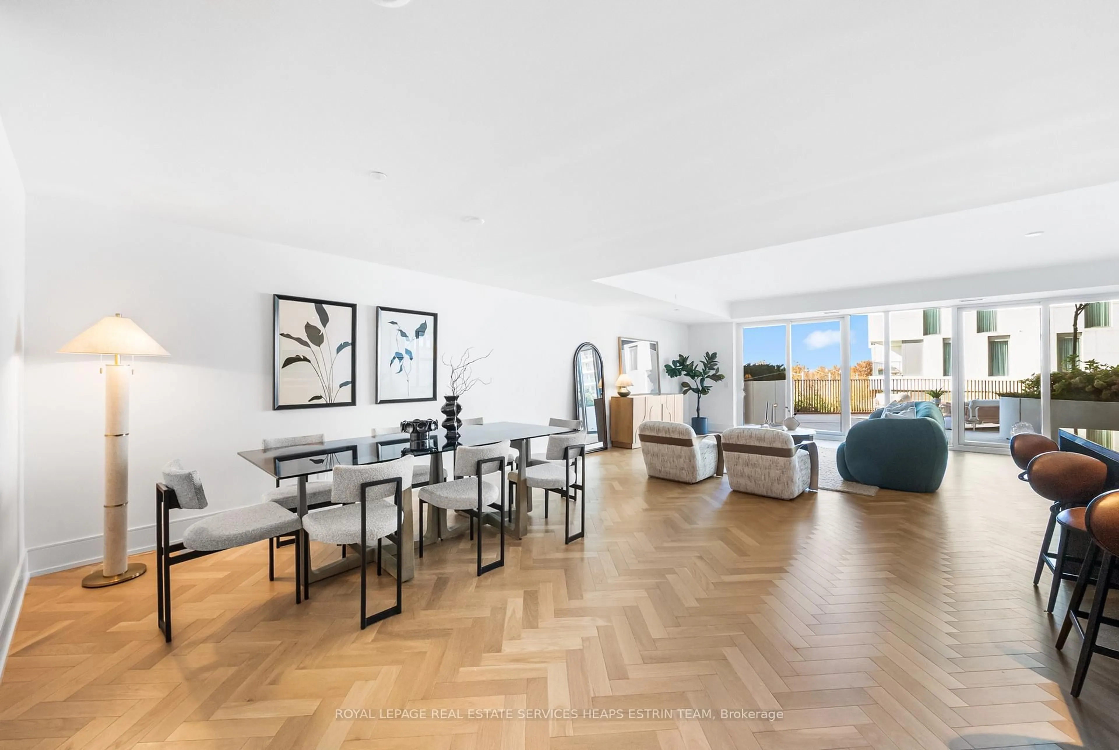 Unknown for 155 Merchants' Wharf #213, Toronto Ontario M5A 0Y4