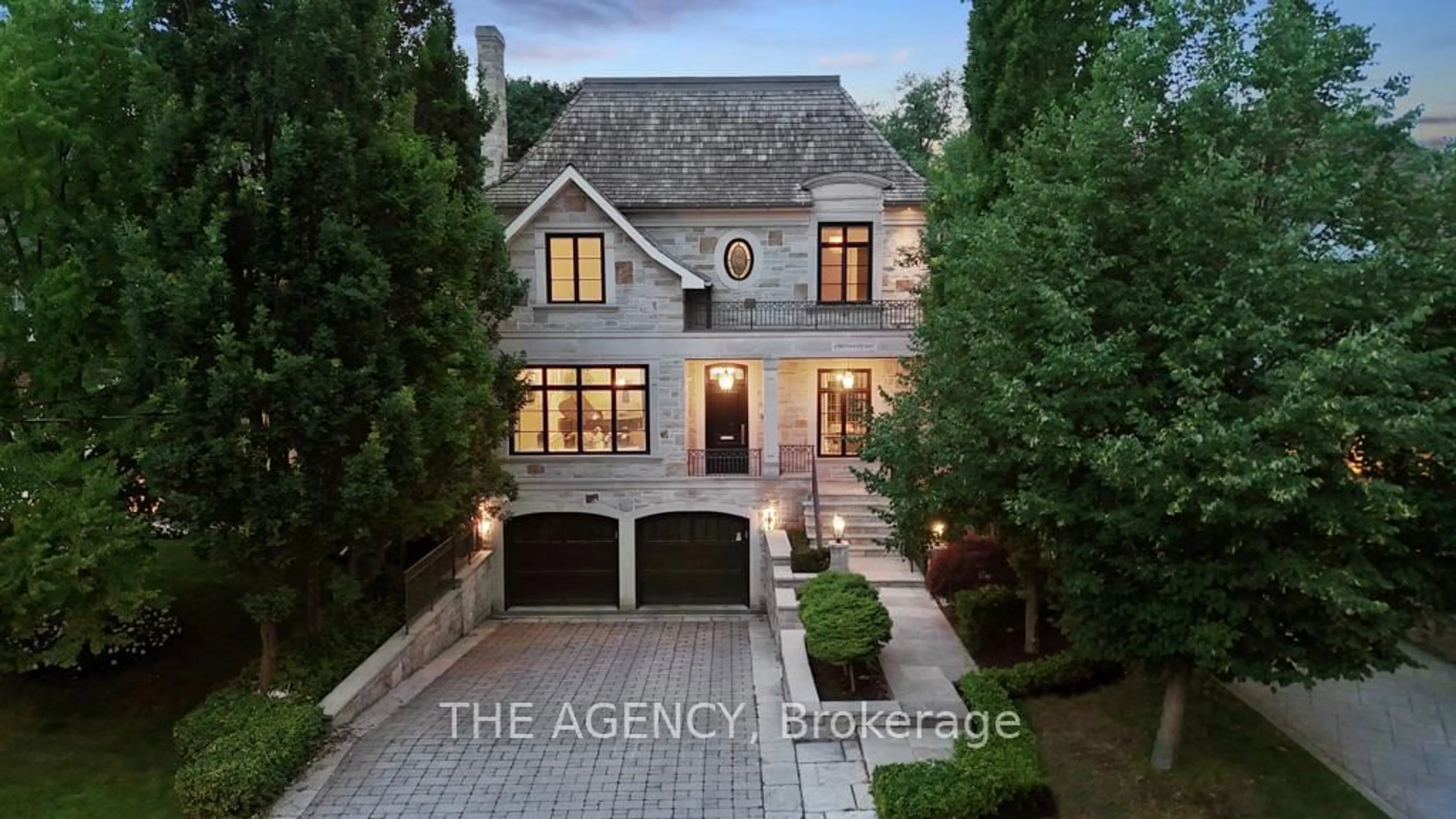 Home with brick exterior material, street for 190 Forest Hill Rd, Toronto Ontario M5P 2N4