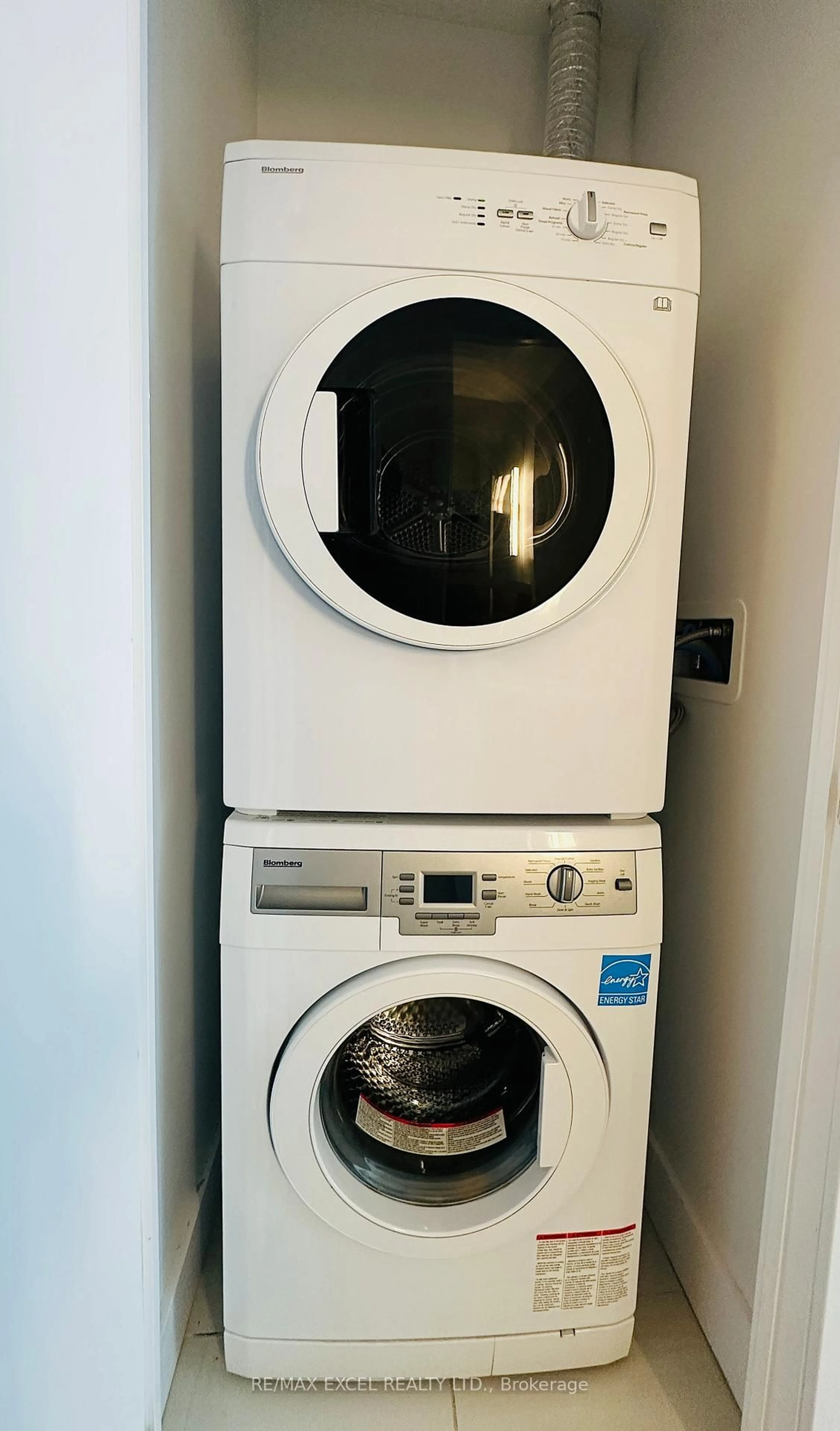 Laundry room for 128 Fairview Mall Dr #1309, Toronto Ontario M2J 0E8