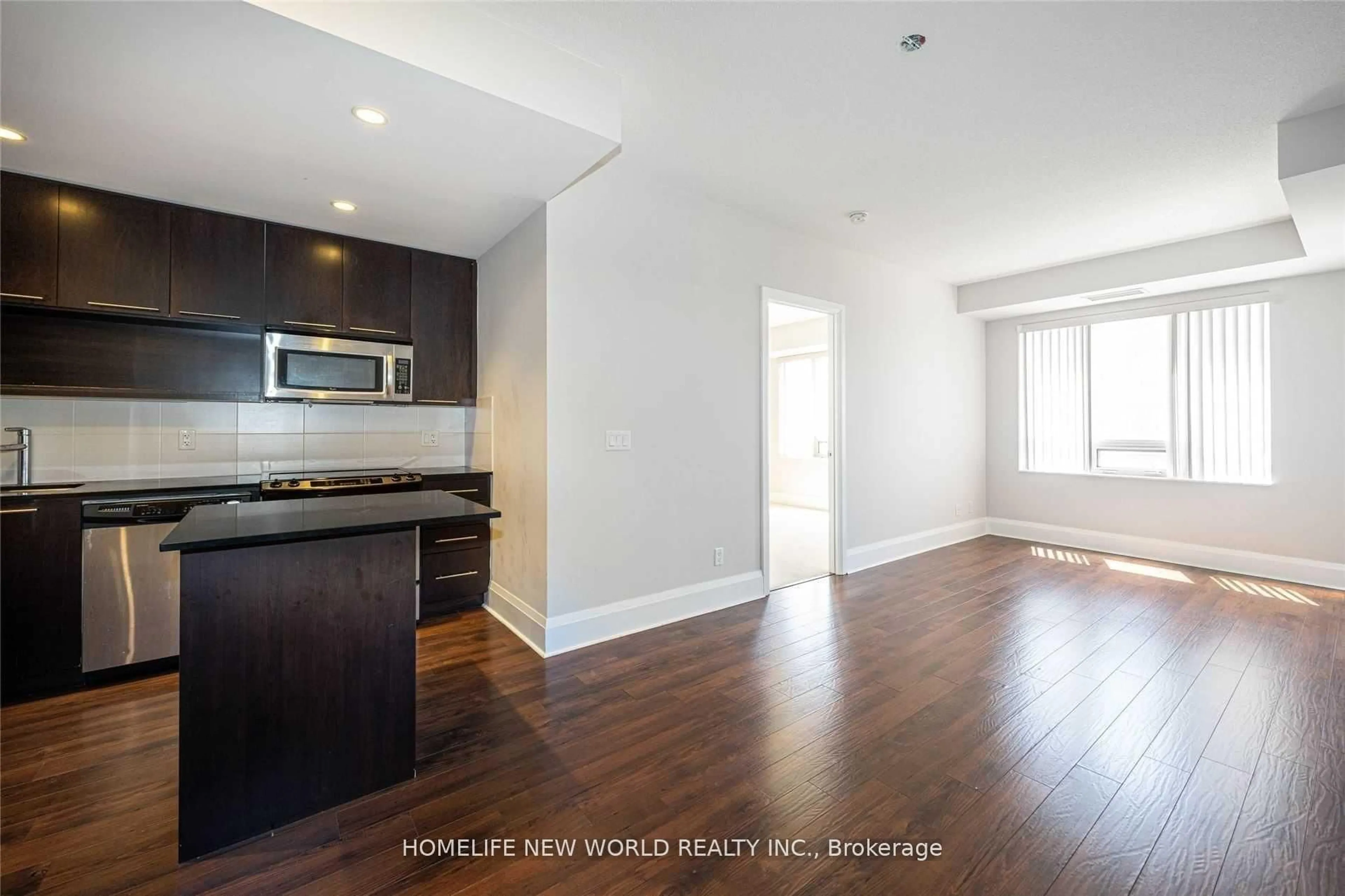 Open concept kitchen, wood/laminate floor for 100 Harrison Garden Blvd #1815, Toronto Ontario M2N 0C2