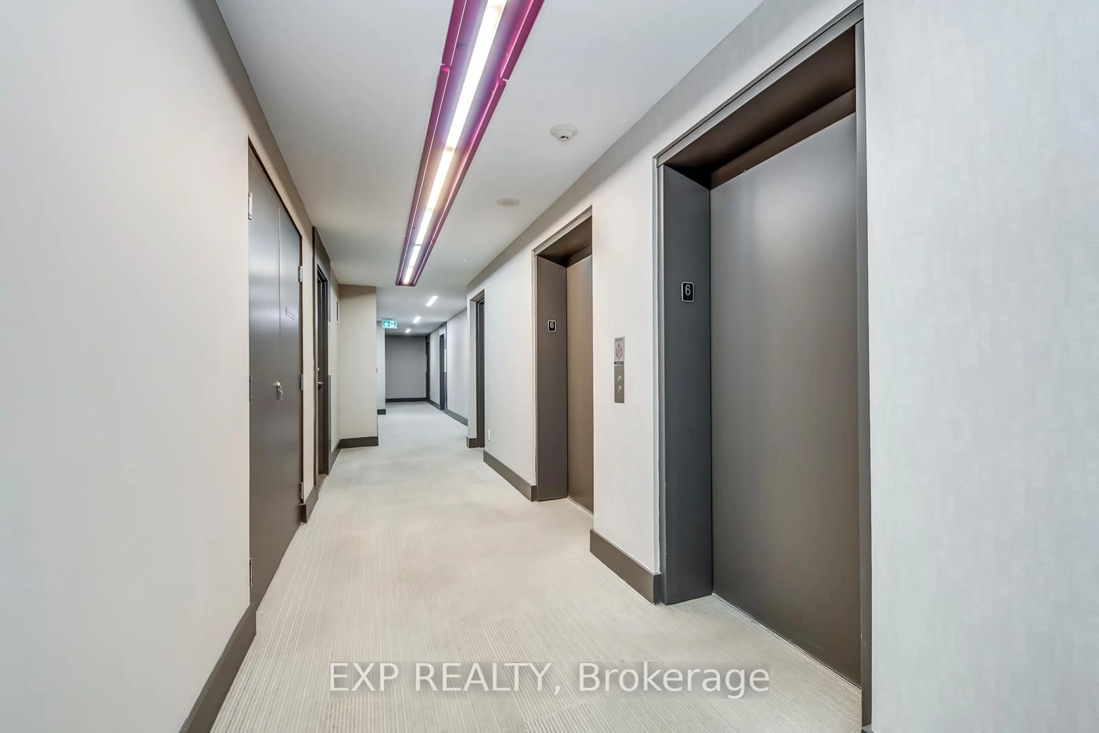Indoor foyer for 68 Merton St #610, Toronto Ontario M4S 0A7