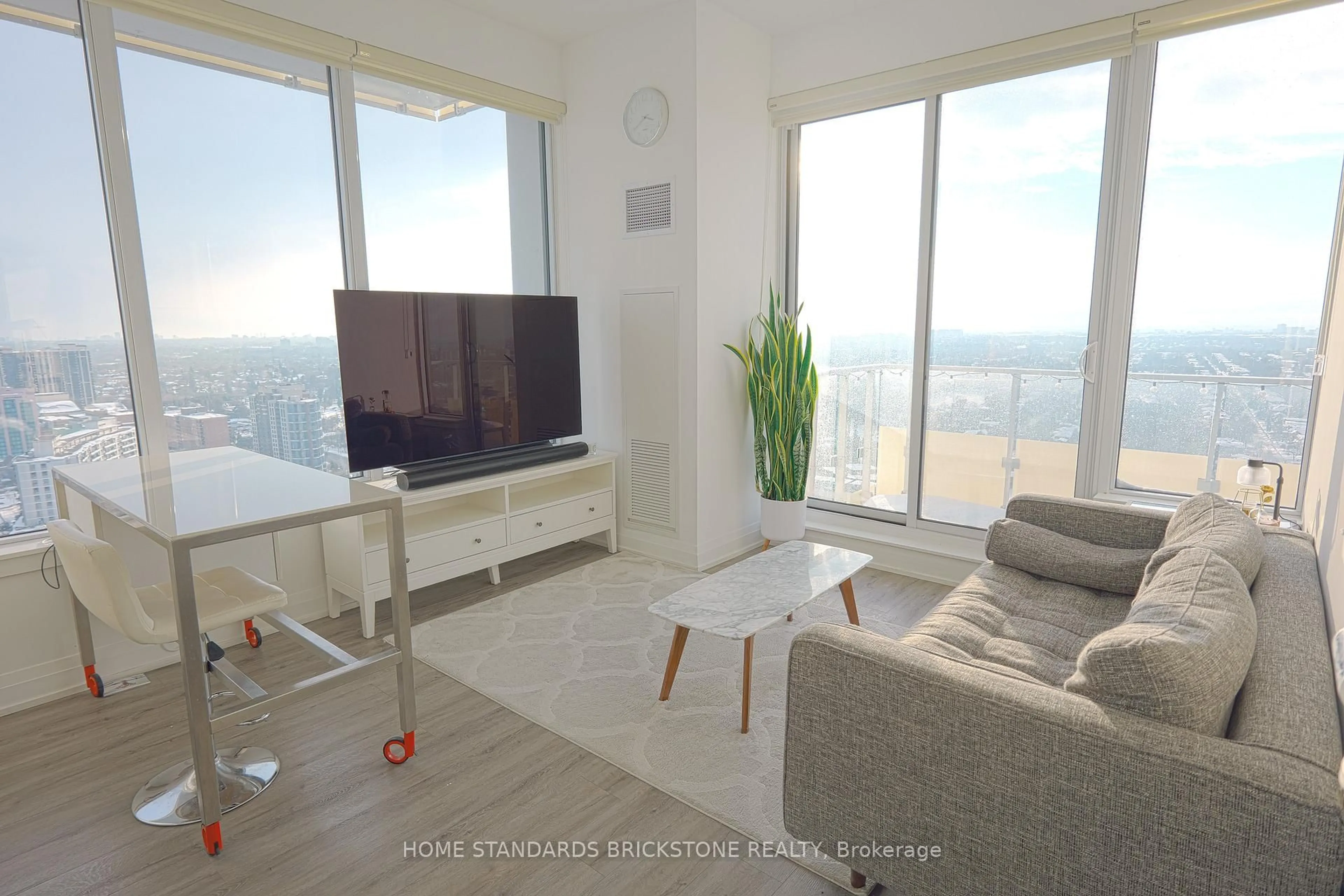 Living room with furniture, unknown for 75 Canterbury Pl #Ph503, Toronto Ontario M2N 2N1