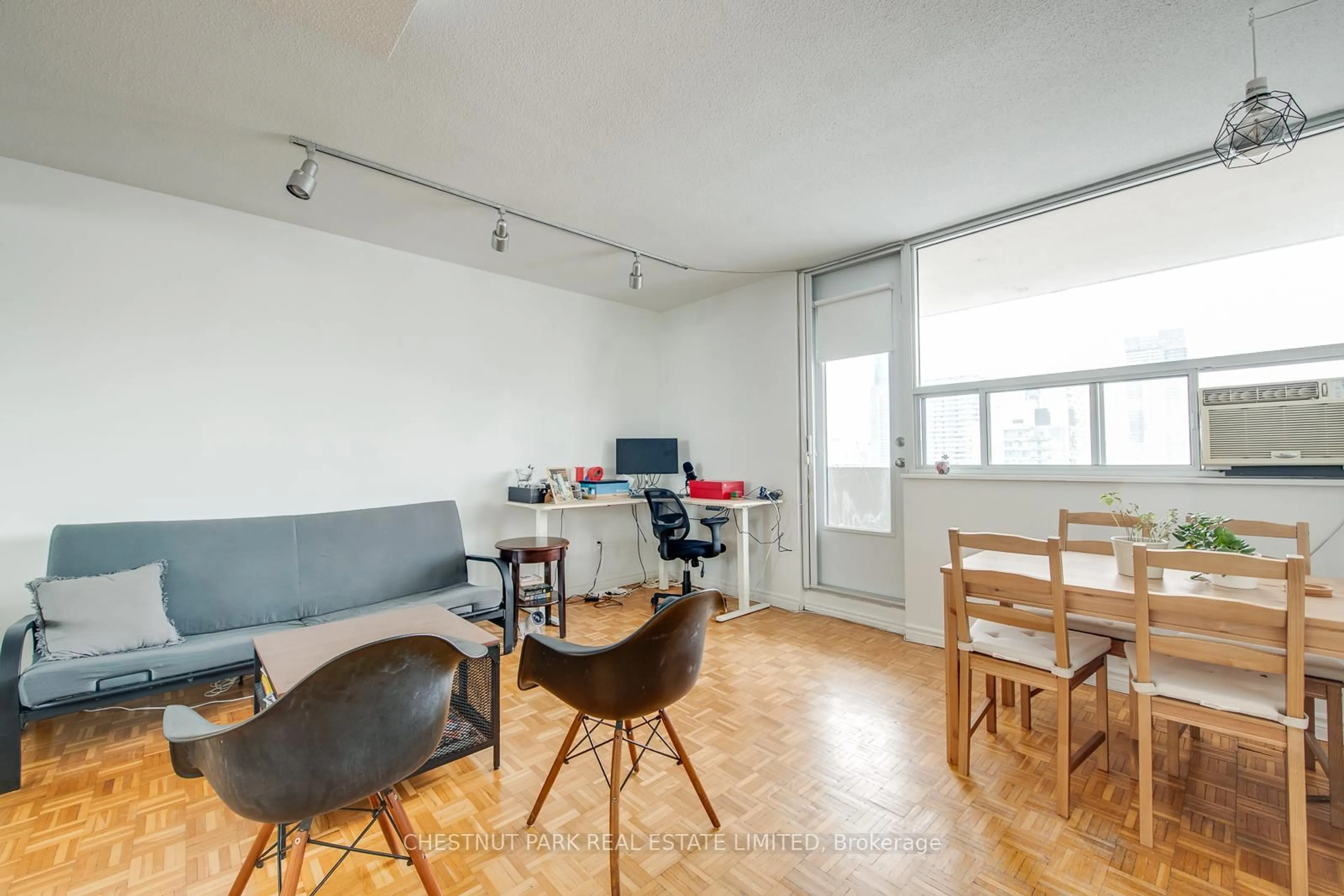 Living room with furniture, unknown for 40 Homewood Ave #PH7, Toronto Ontario M4Y 2K2