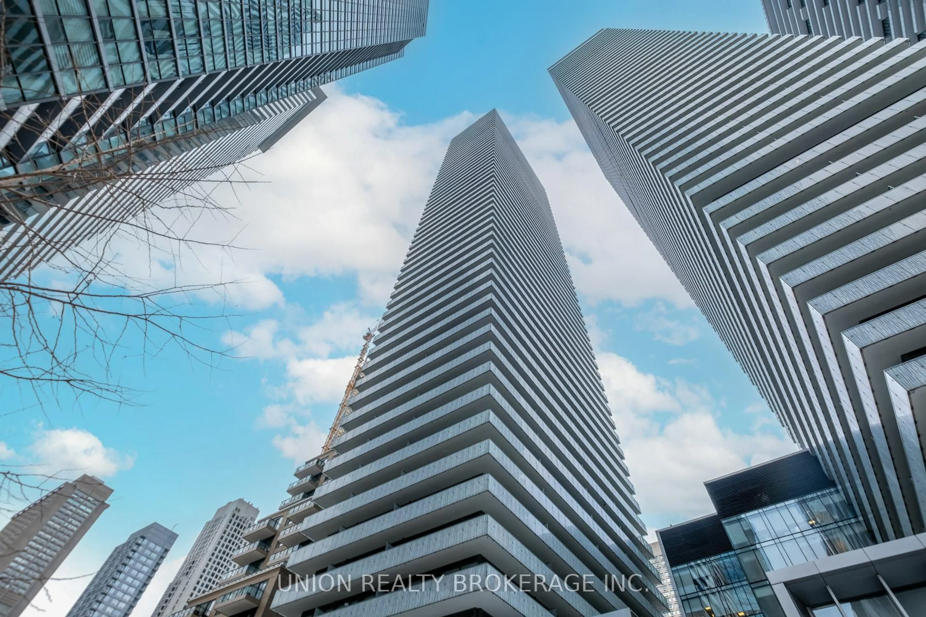 Unknown for 42 Charles St #3907, Toronto Ontario M4Y 1T4