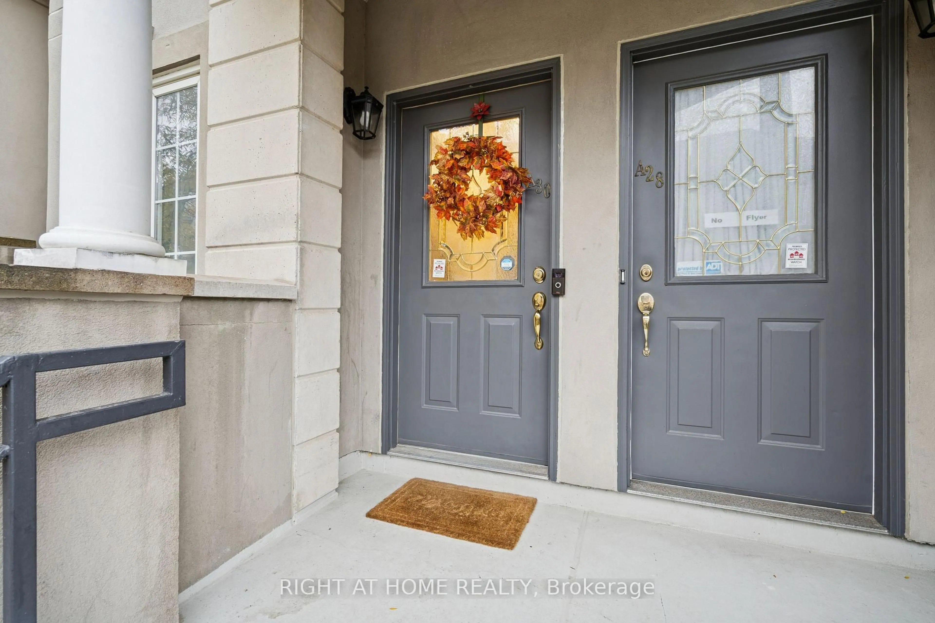 Indoor entryway for 108 Finch Ave #A30, Toronto Ontario M2N 6W6