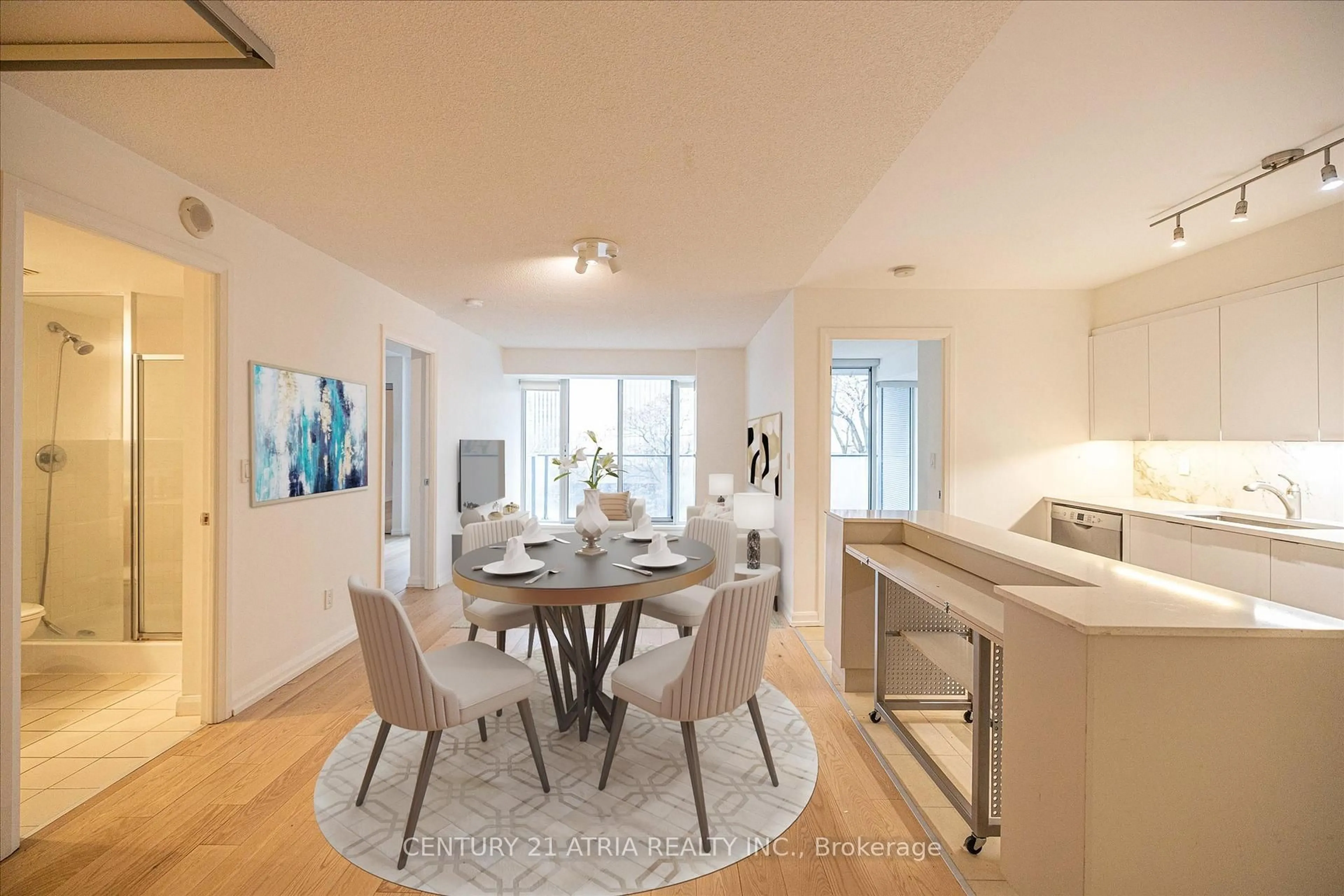 Unknown for 111 Elizabeth St #606, Toronto Ontario M5G 1P7